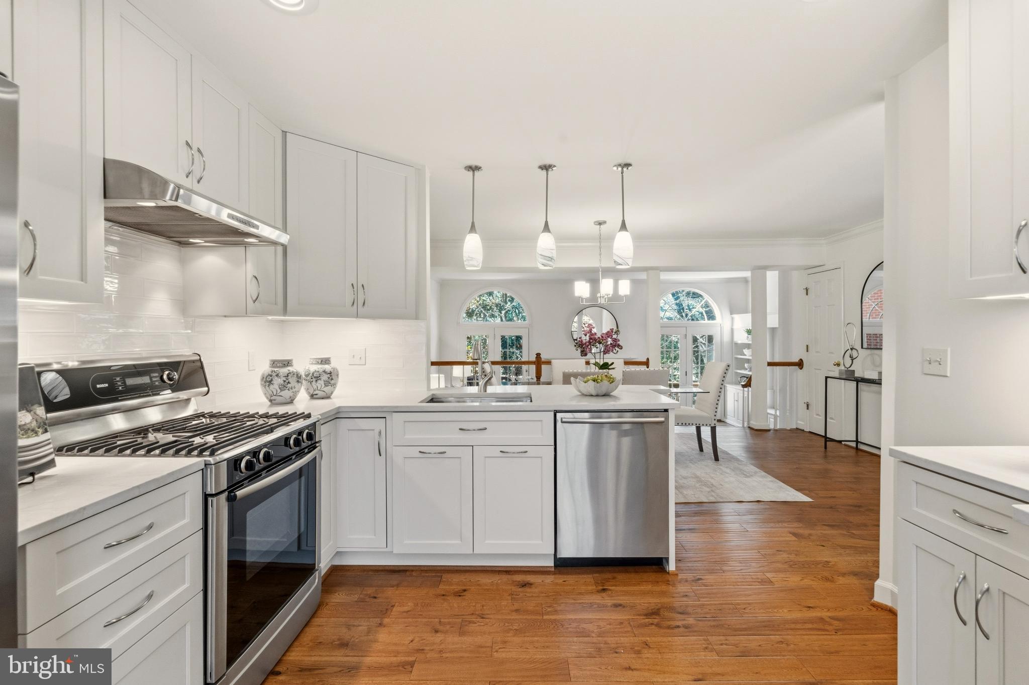 SEVEN OAKS - Residential