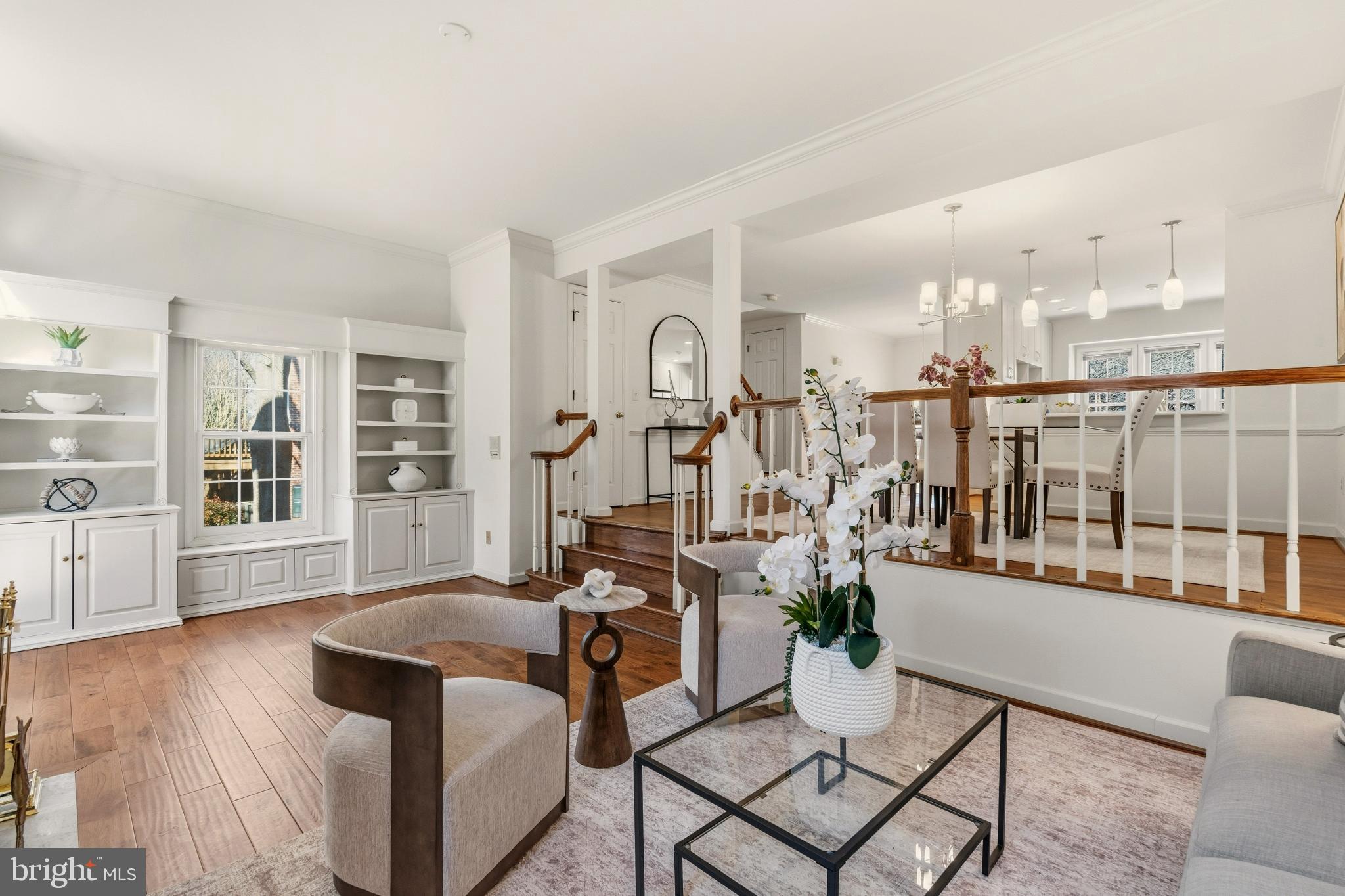 SEVEN OAKS - Residential