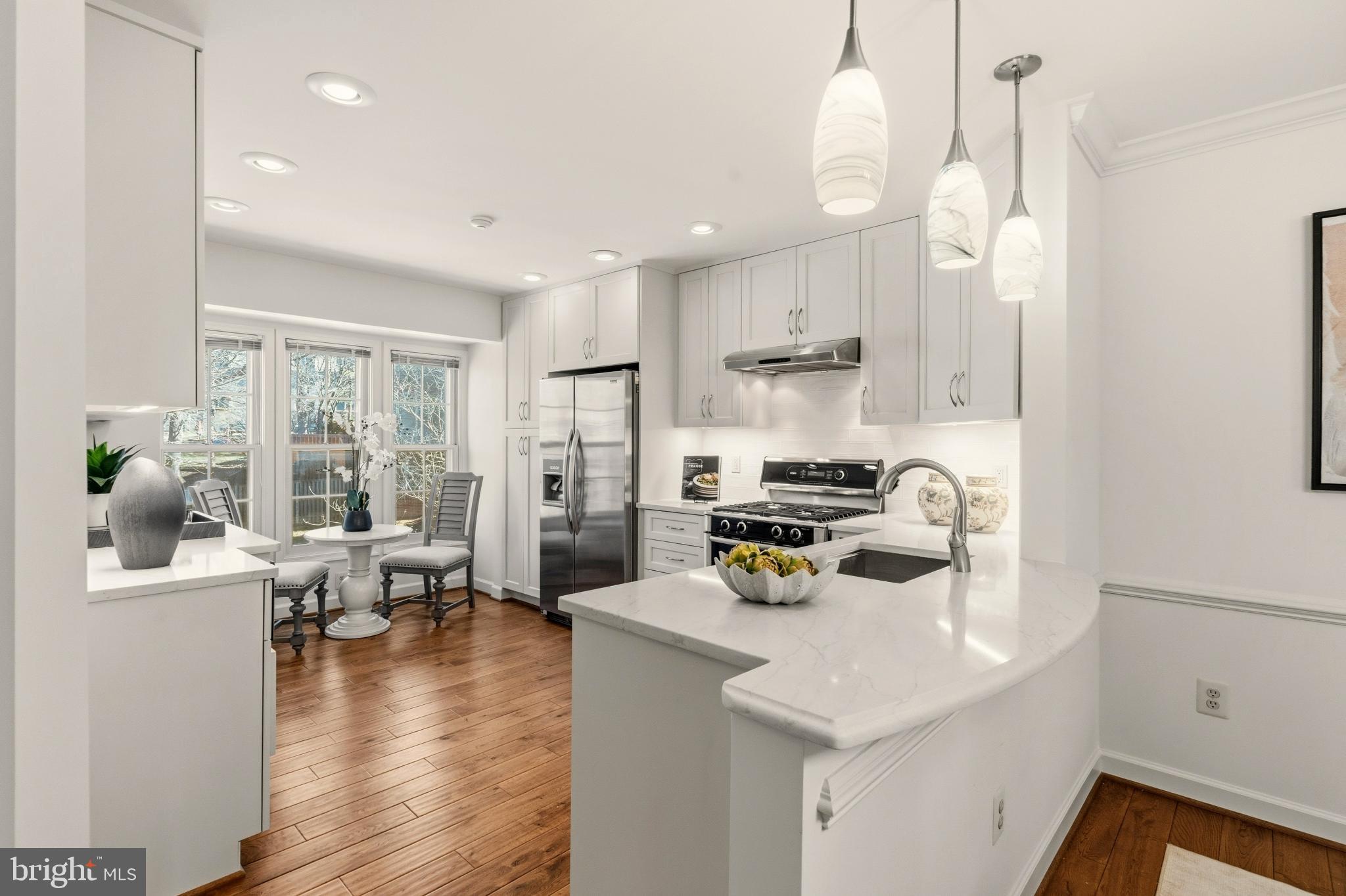 SEVEN OAKS - Residential