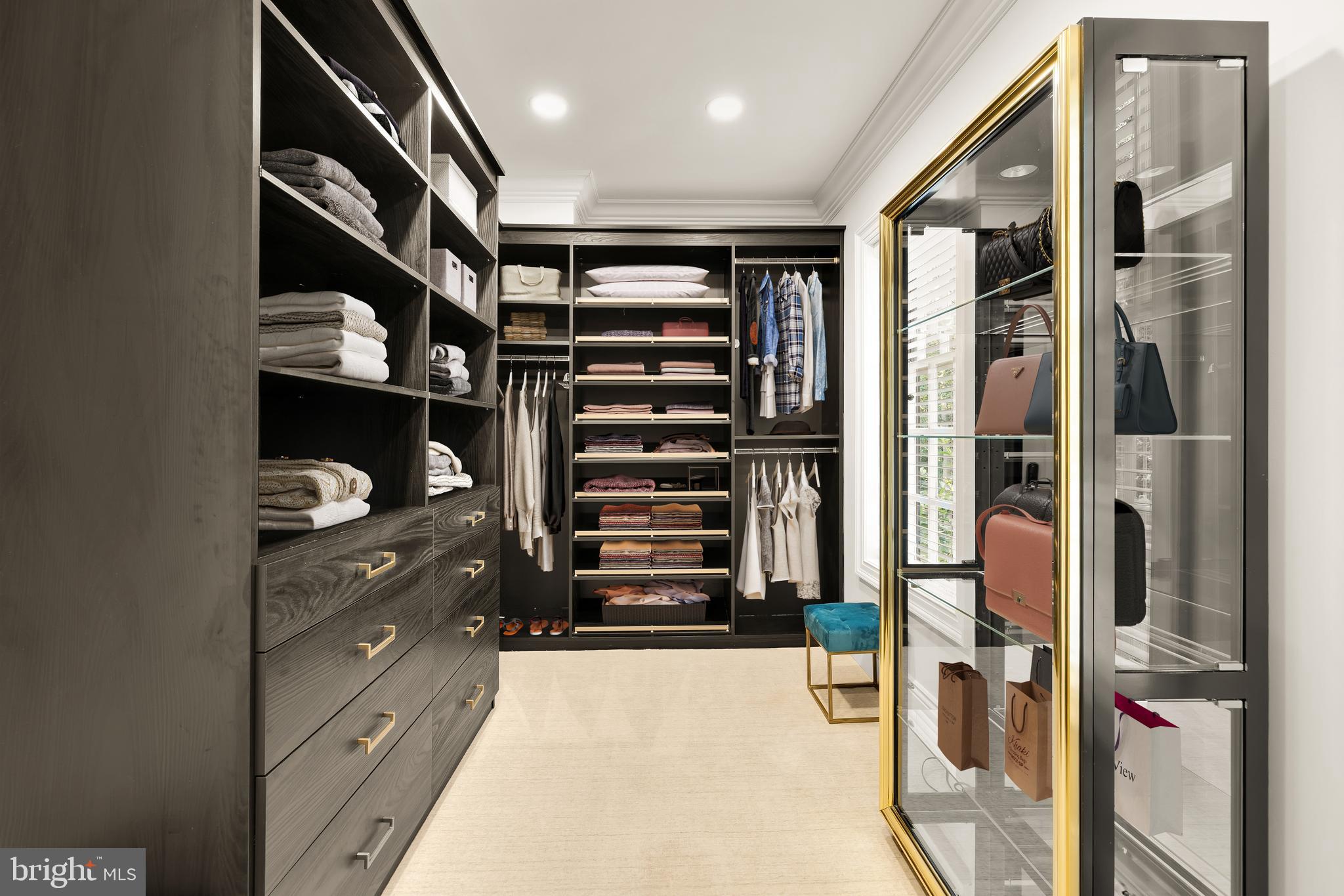 RIVE GAUCHE ESTATES - Residential