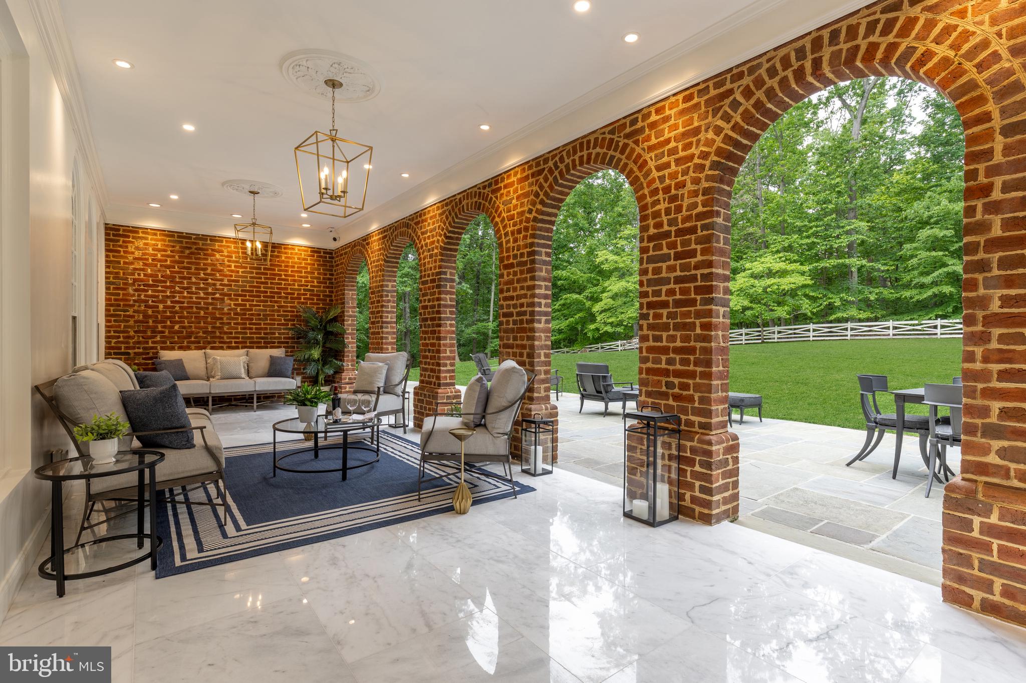 RIVE GAUCHE ESTATES - Residential