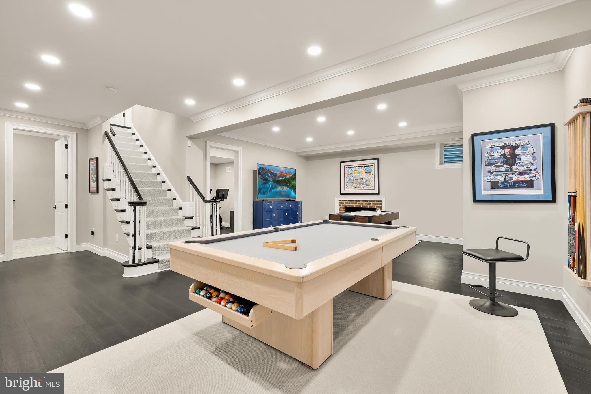 RIVE GAUCHE ESTATES - Residential