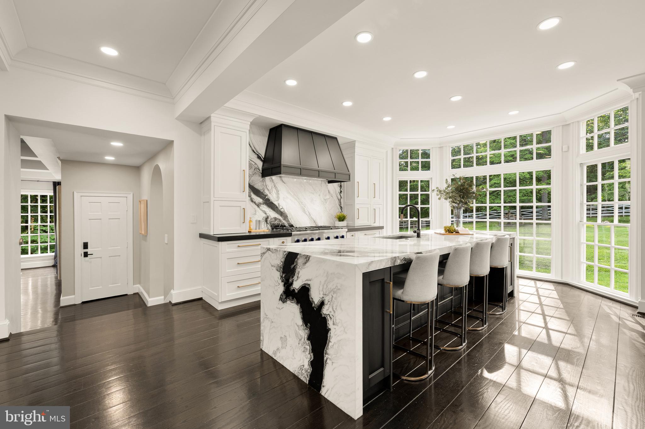 RIVE GAUCHE ESTATES - Residential