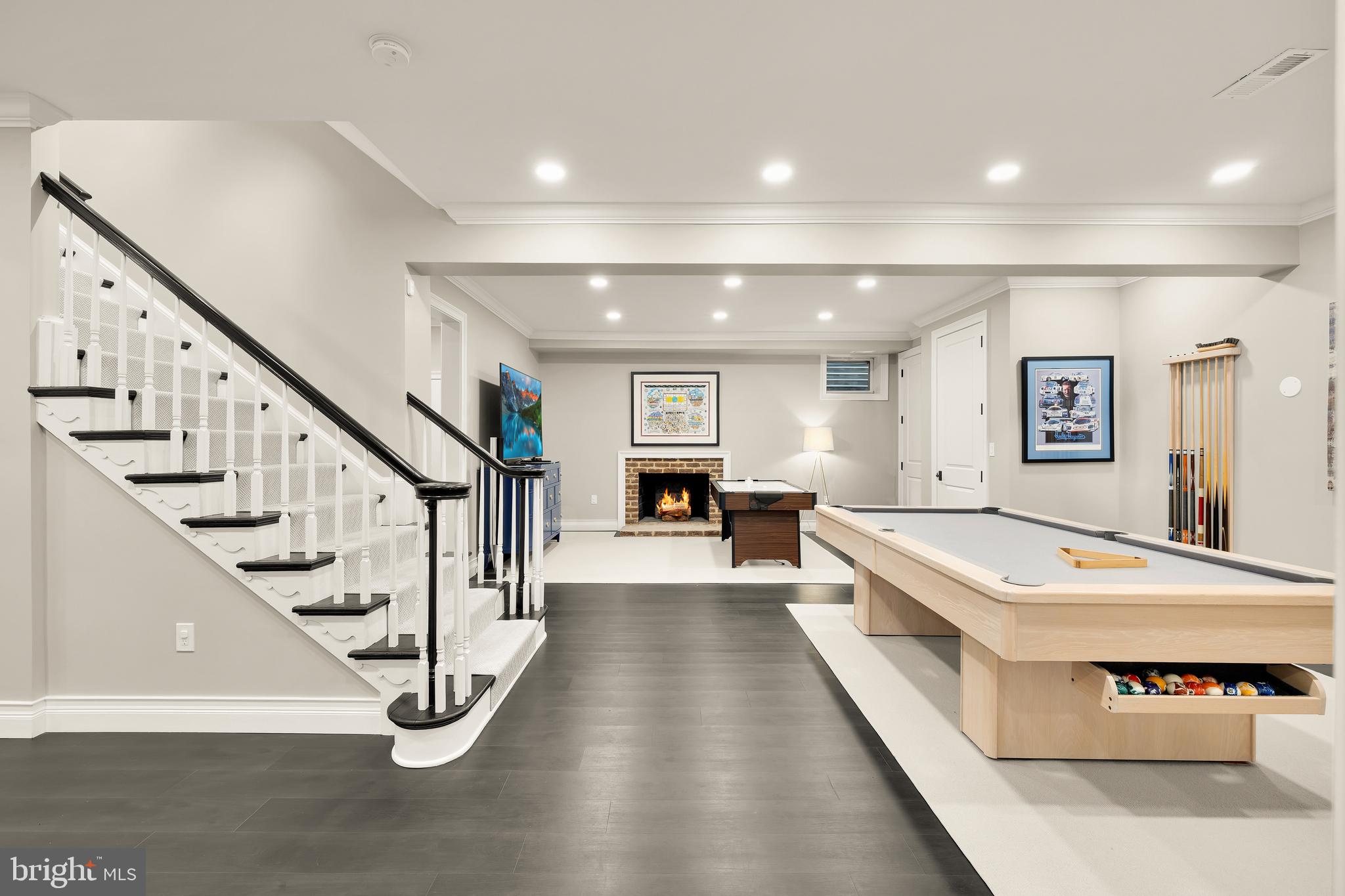 RIVE GAUCHE ESTATES - Residential