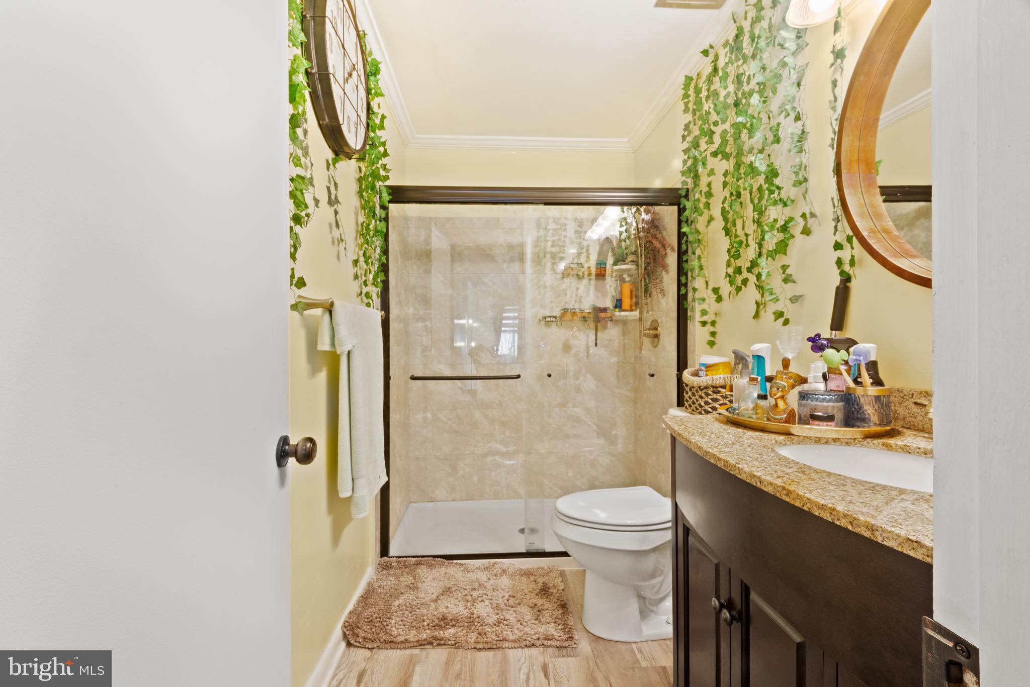 LEISURE WORLD - Residential