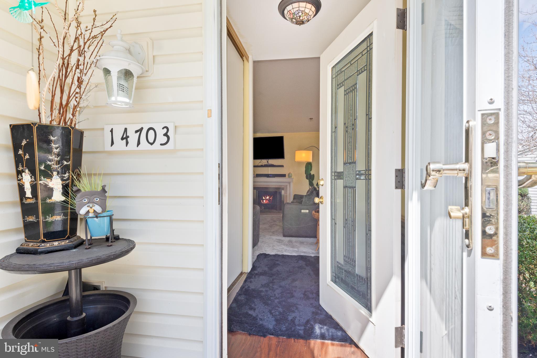 LEISURE WORLD - Residential