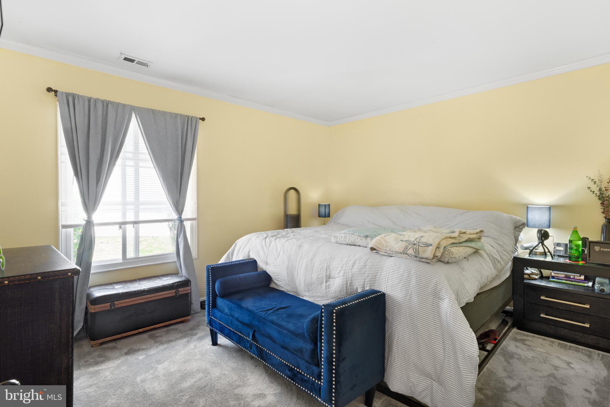 LEISURE WORLD - Residential