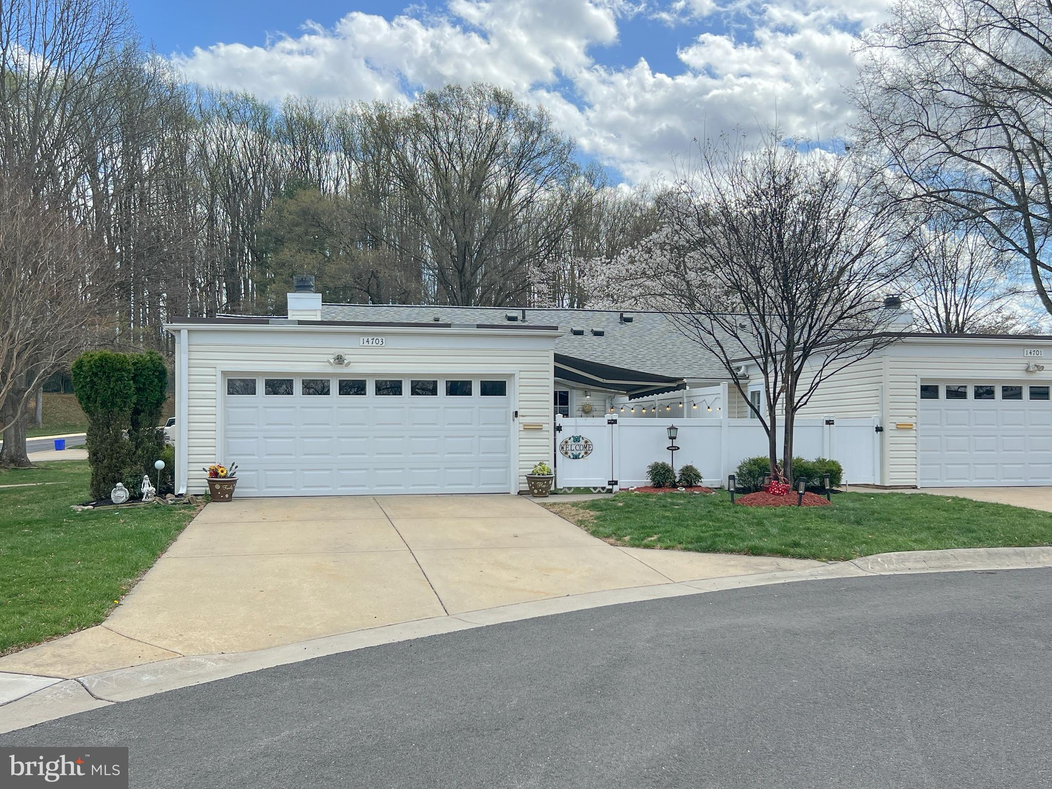 LEISURE WORLD - Residential