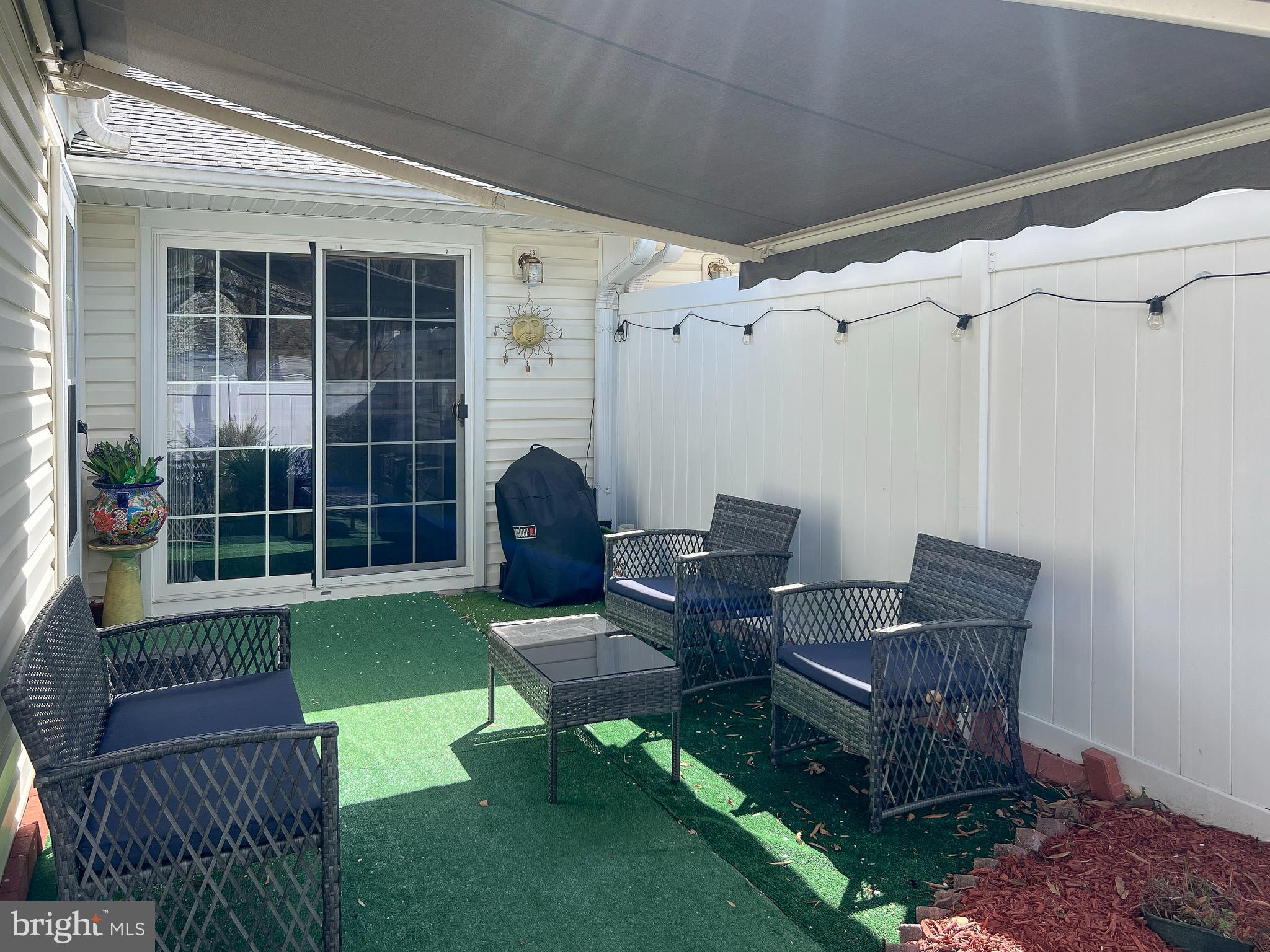 LEISURE WORLD - Residential