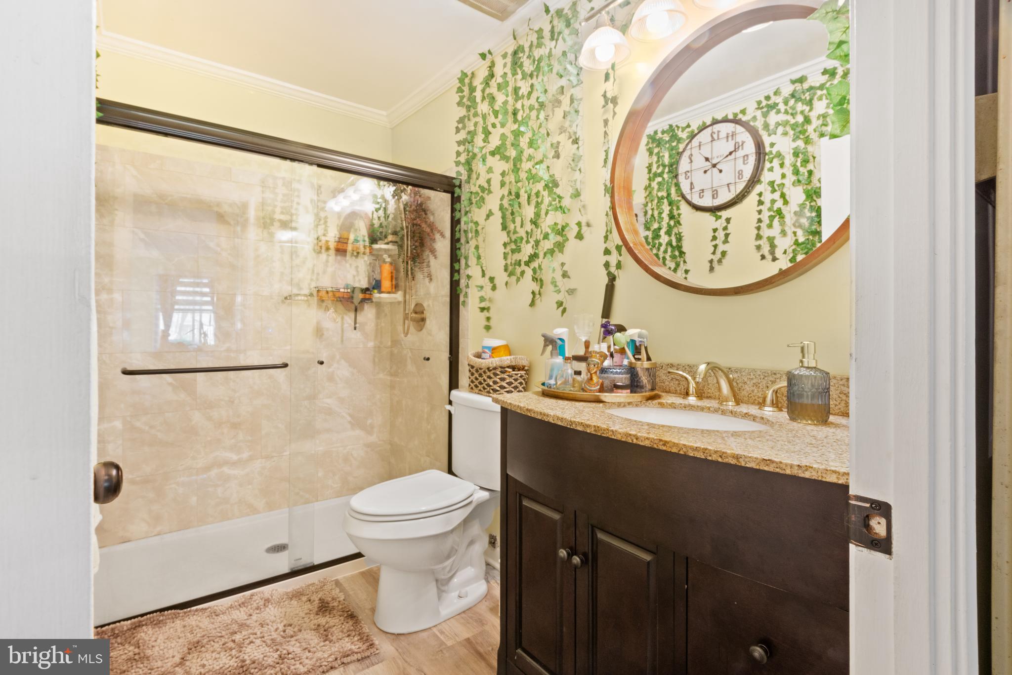 LEISURE WORLD - Residential