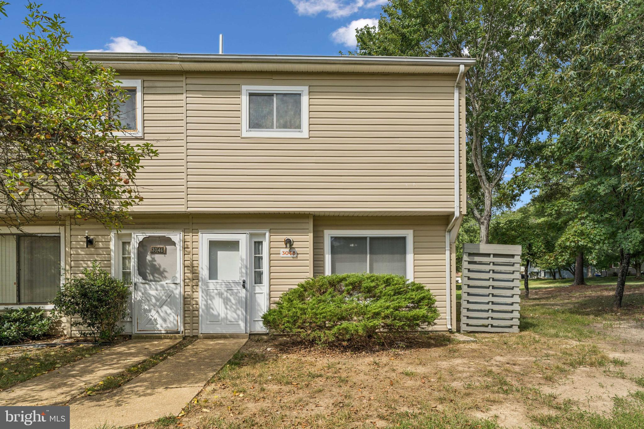 Move-in ready 3-bedroom, 1.5-bath end unit townhome in the Huntington community of Waldorf! This well-maintained home features a spacious living room, separate dining area, and a functional kitchen with ample cabinet space. Upstairs offers three comfortable bedrooms and a full hallway bath. Located just minutes from St. Charles Pkwy and Crain Hwy, with easy access to shopping, dining, entertainment, and fitness centers in Waldorf, Brandywine, and White Plains. HOA includes common area maintenance and playgrounds. Great opportunity for first-time buyers or investors looking for a strong rental area!