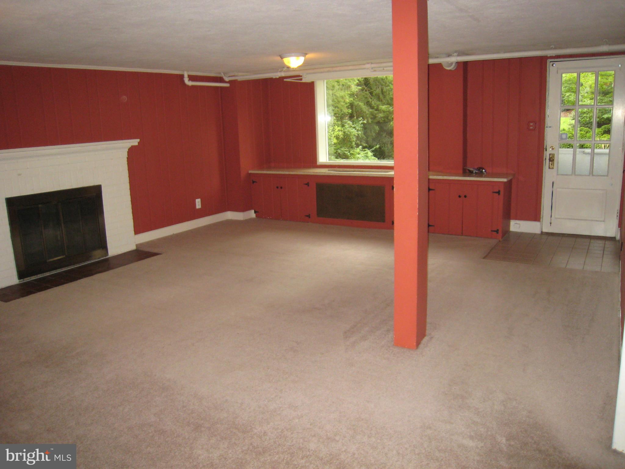 BRADDOCK HEIGHTS - Residential Lease