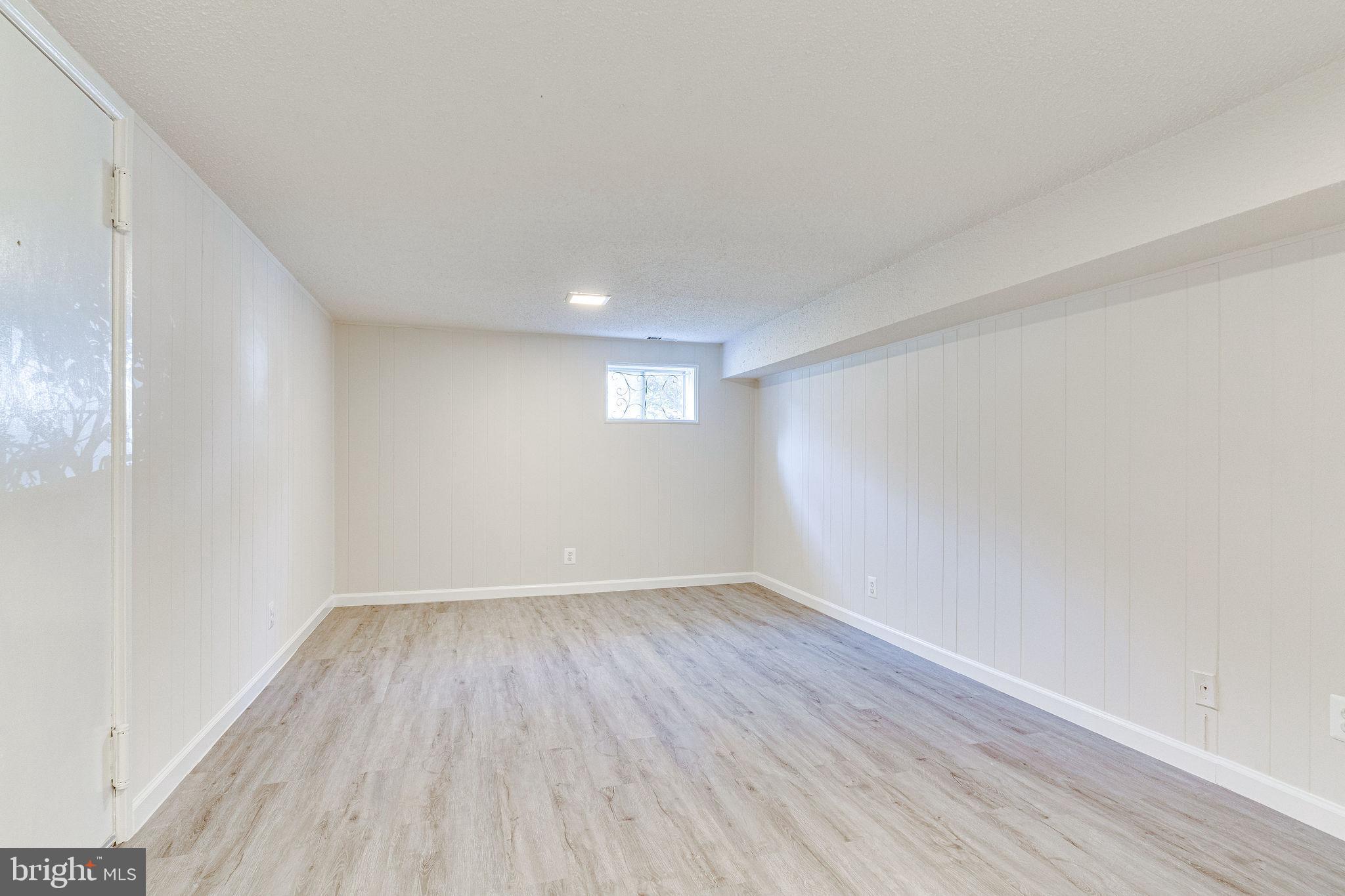 FAIRLINGTON VILLAGE - Residential