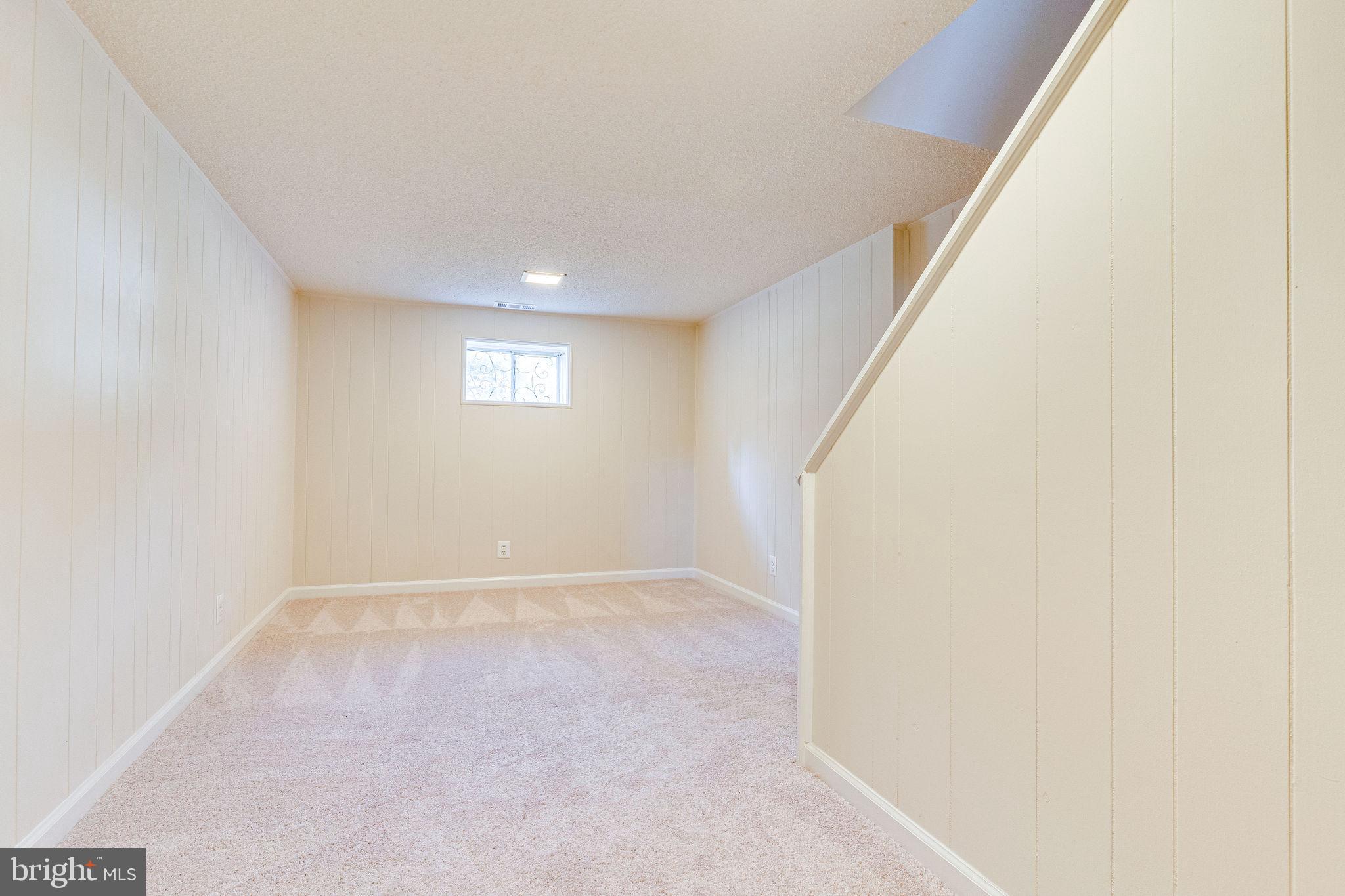 FAIRLINGTON VILLAGE - Residential