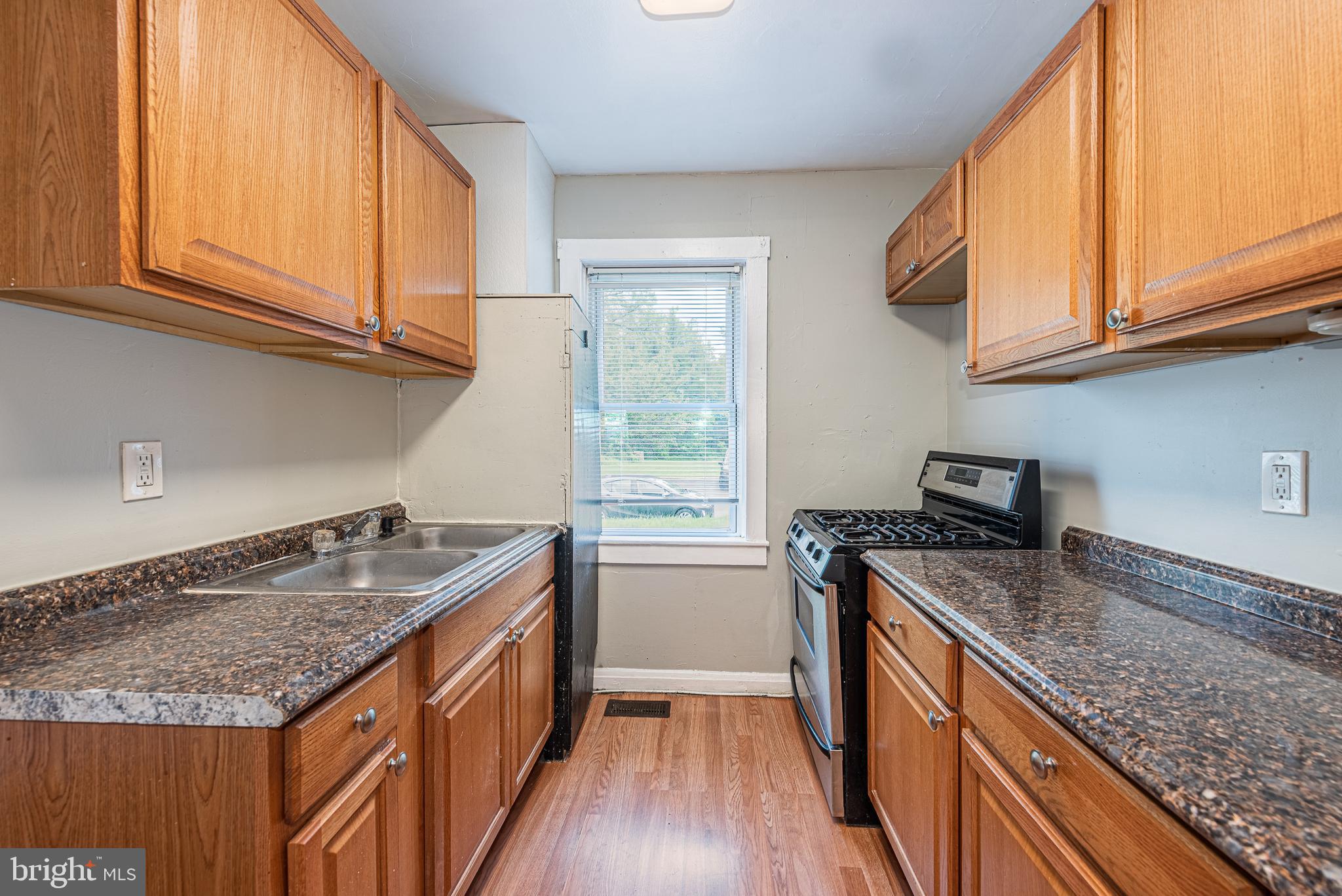 MIDDLE RIVER - Residential Lease