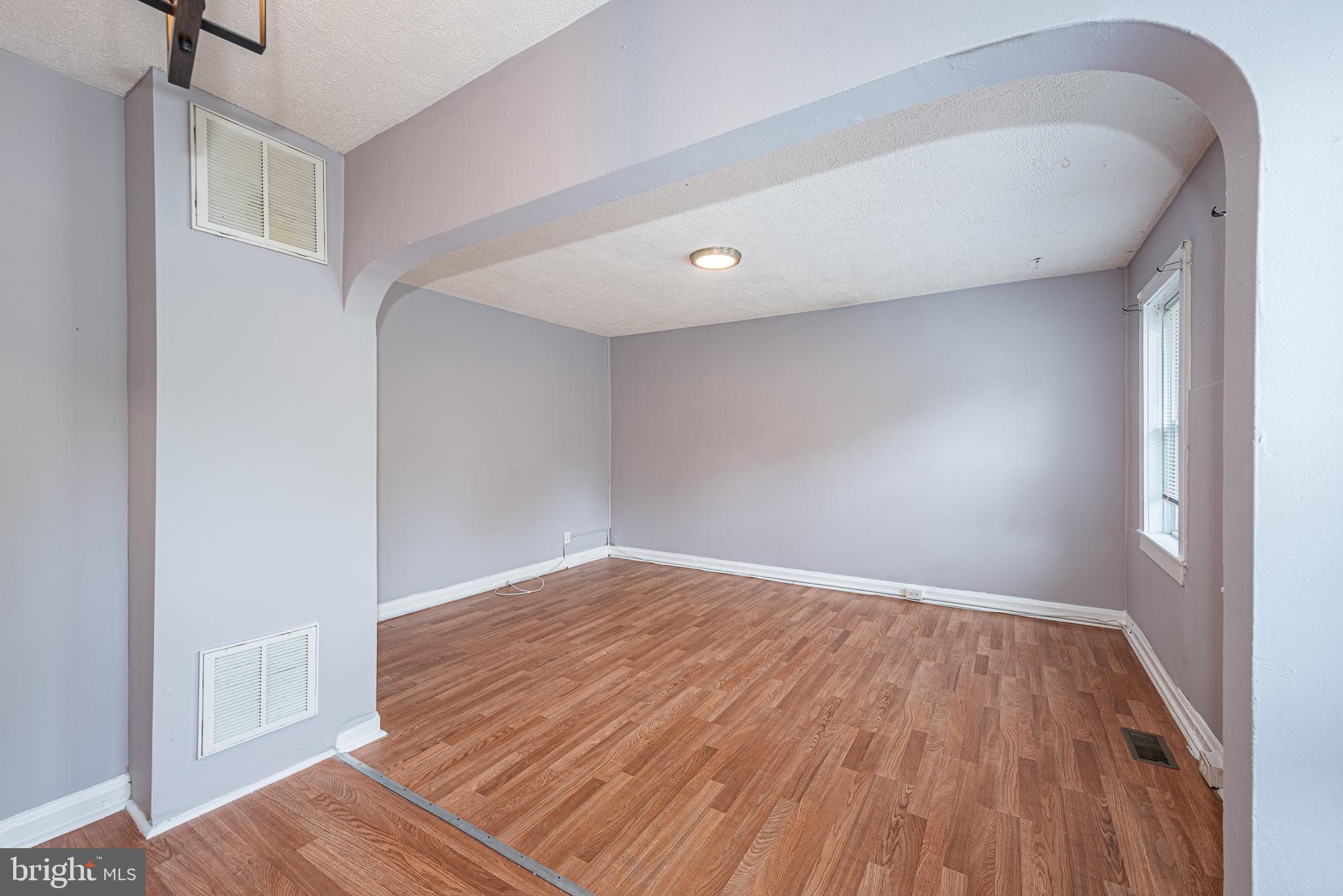 MIDDLE RIVER - Residential Lease