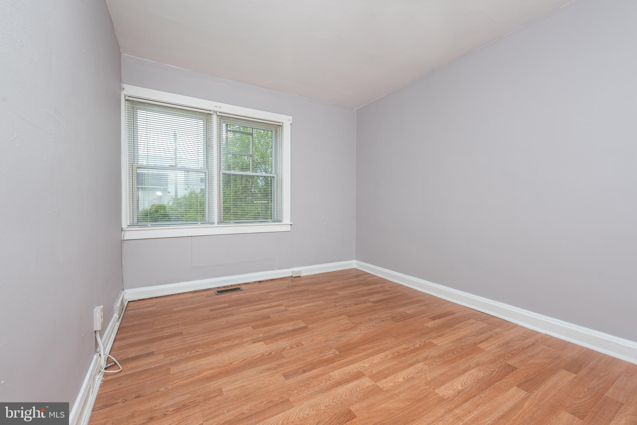 MIDDLE RIVER - Residential Lease