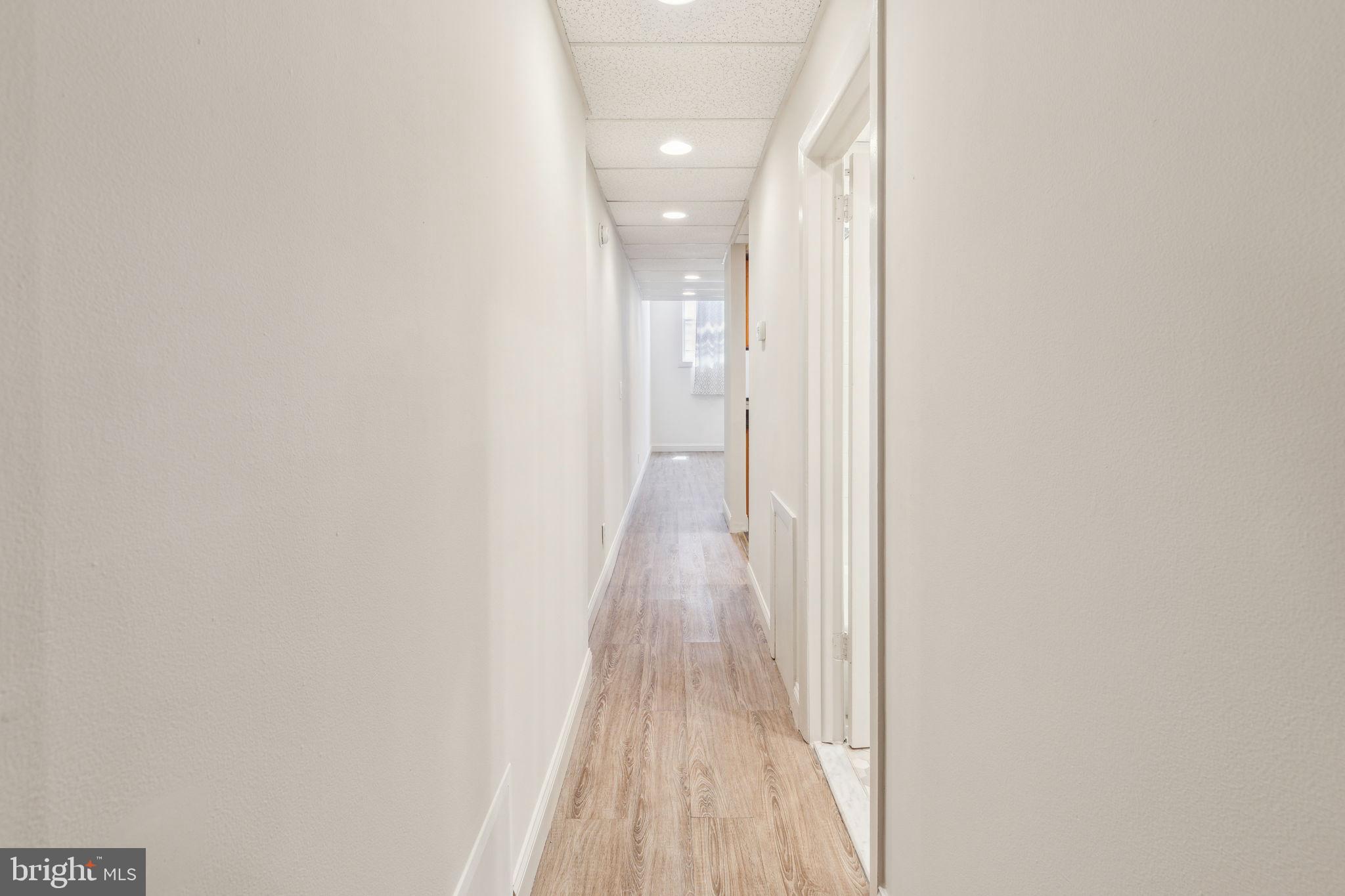 FAIRMOUNT - Residential Lease