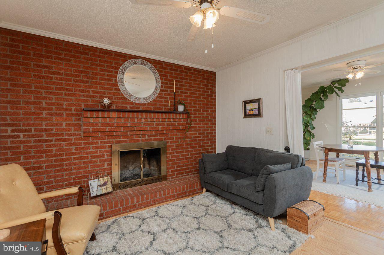 PLEASANT HILL ACRES - Residential