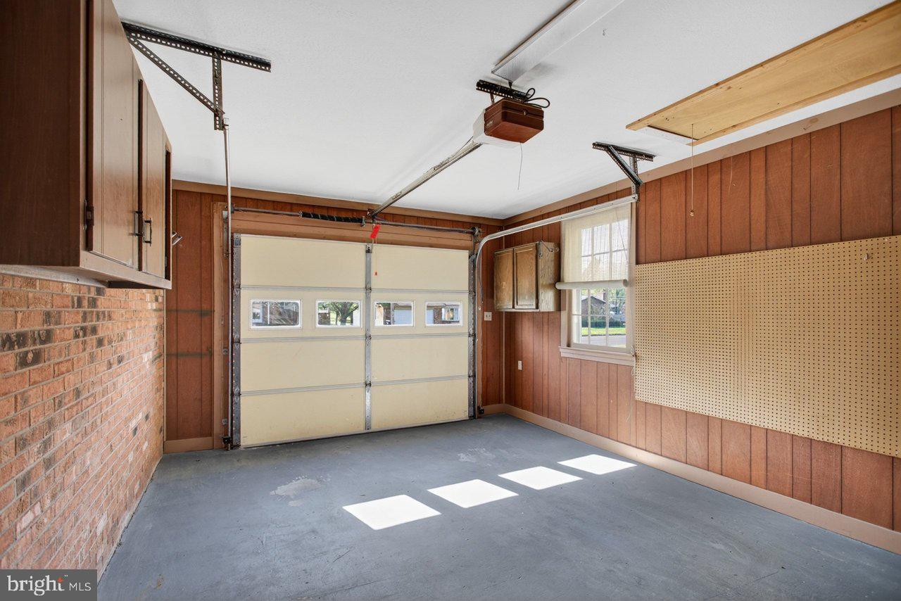 PLEASANT HILL ACRES - Residential