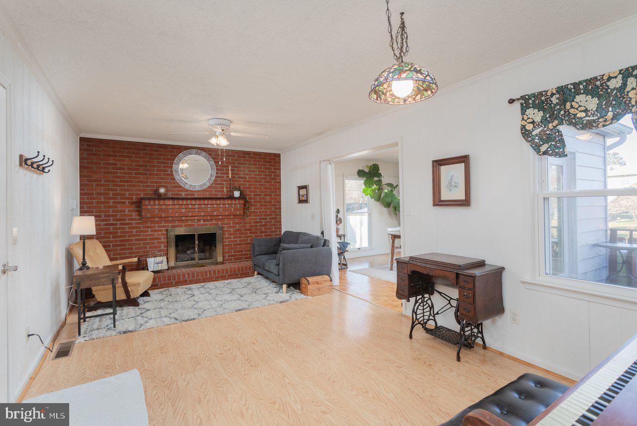 PLEASANT HILL ACRES - Residential