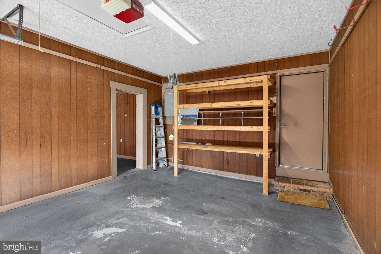 PLEASANT HILL ACRES - Residential