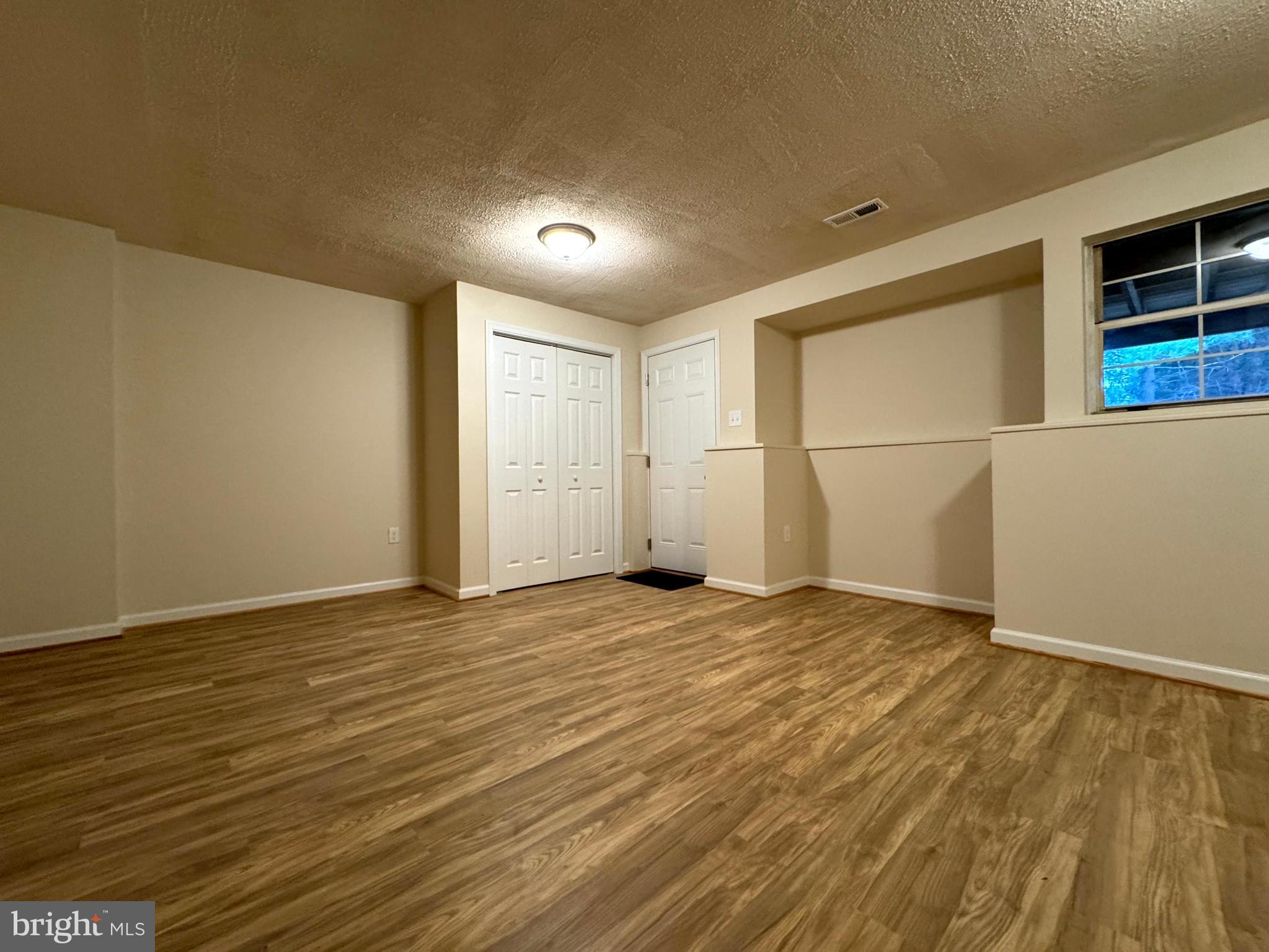 SAGAMORE VILLAGE - Residential Lease