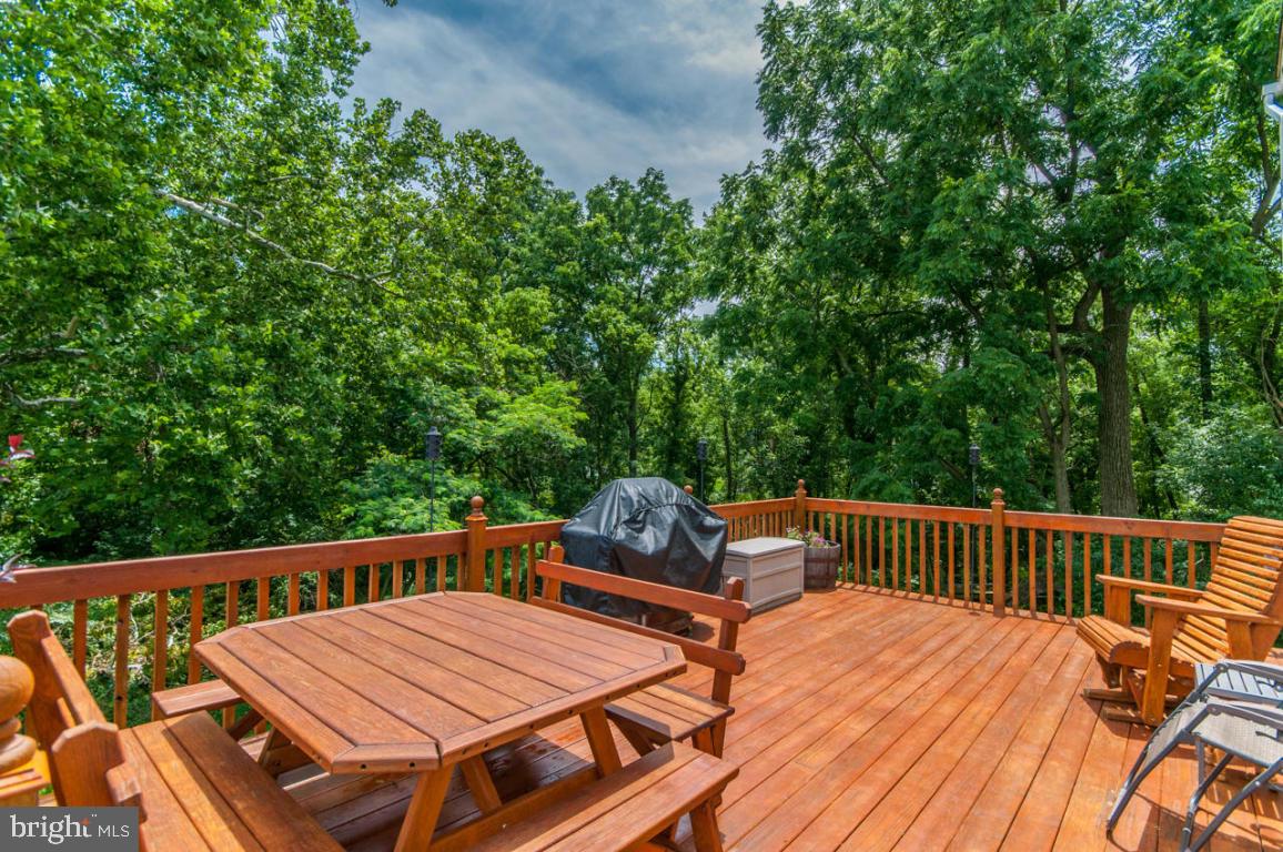 EASTWOOD MEADOWS - Residential