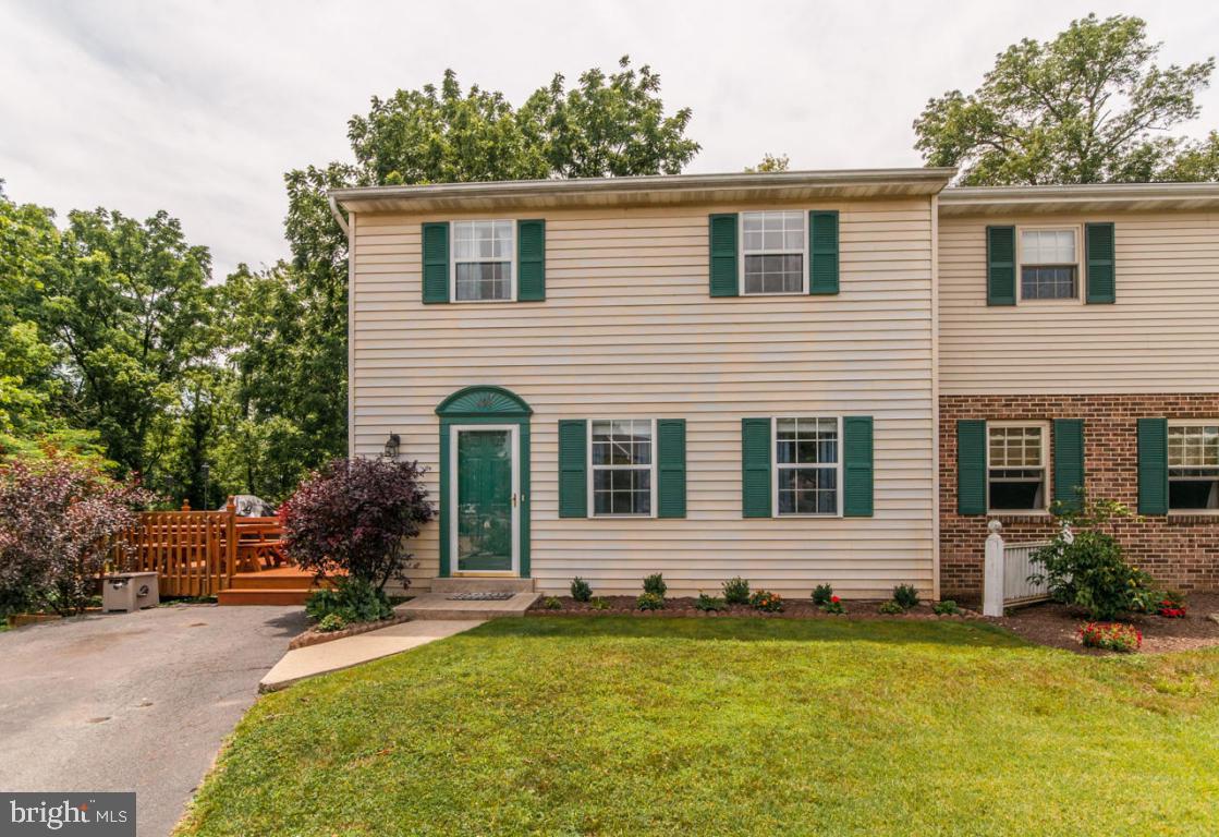 EASTWOOD MEADOWS - Residential