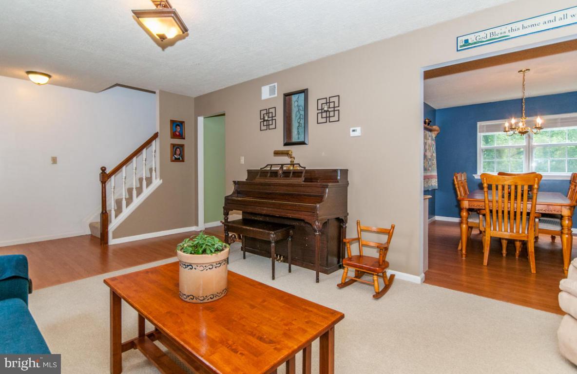 EASTWOOD MEADOWS - Residential