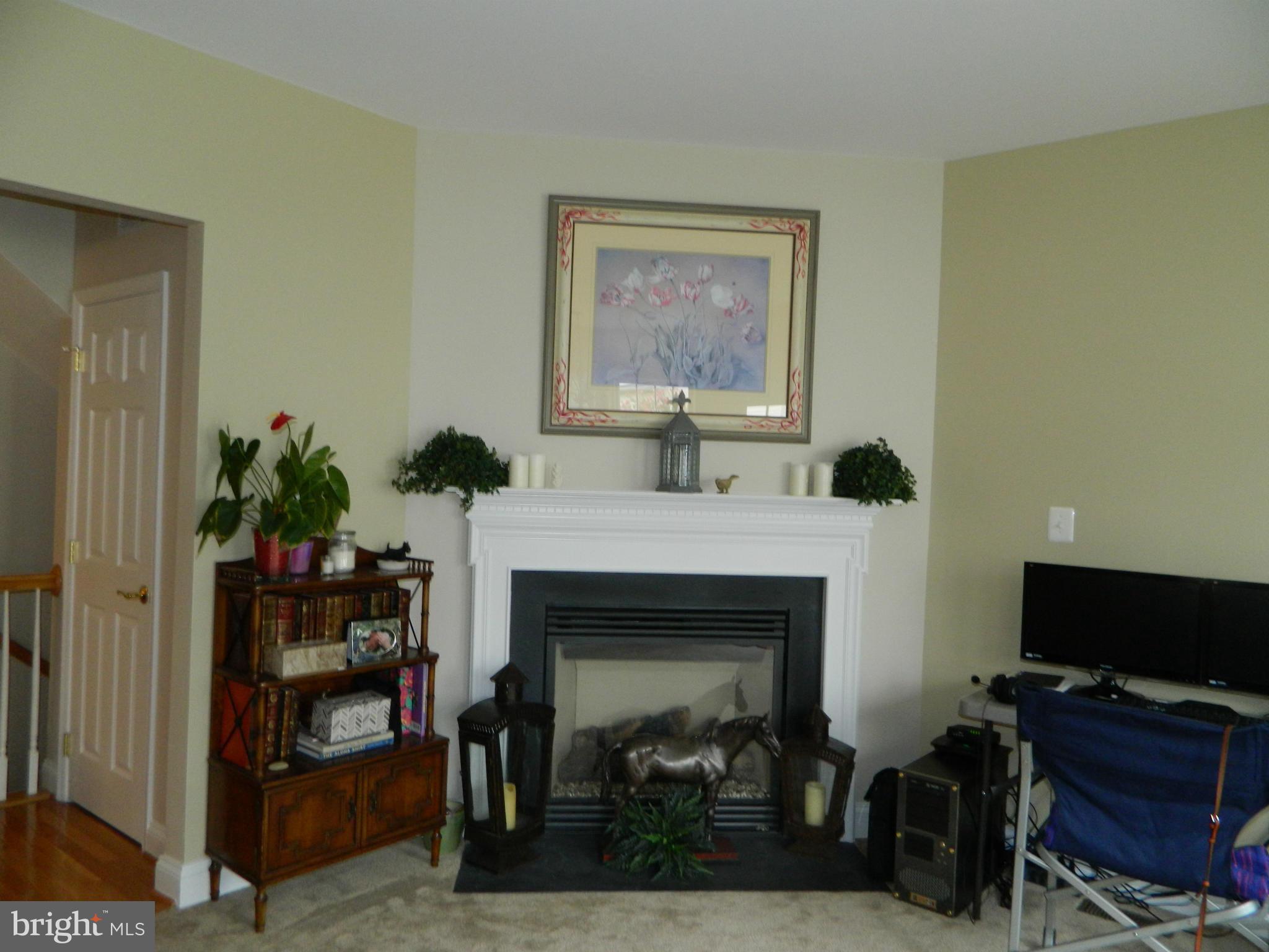 DAHLIA PARK OF WILDEWOOD - Residential Lease