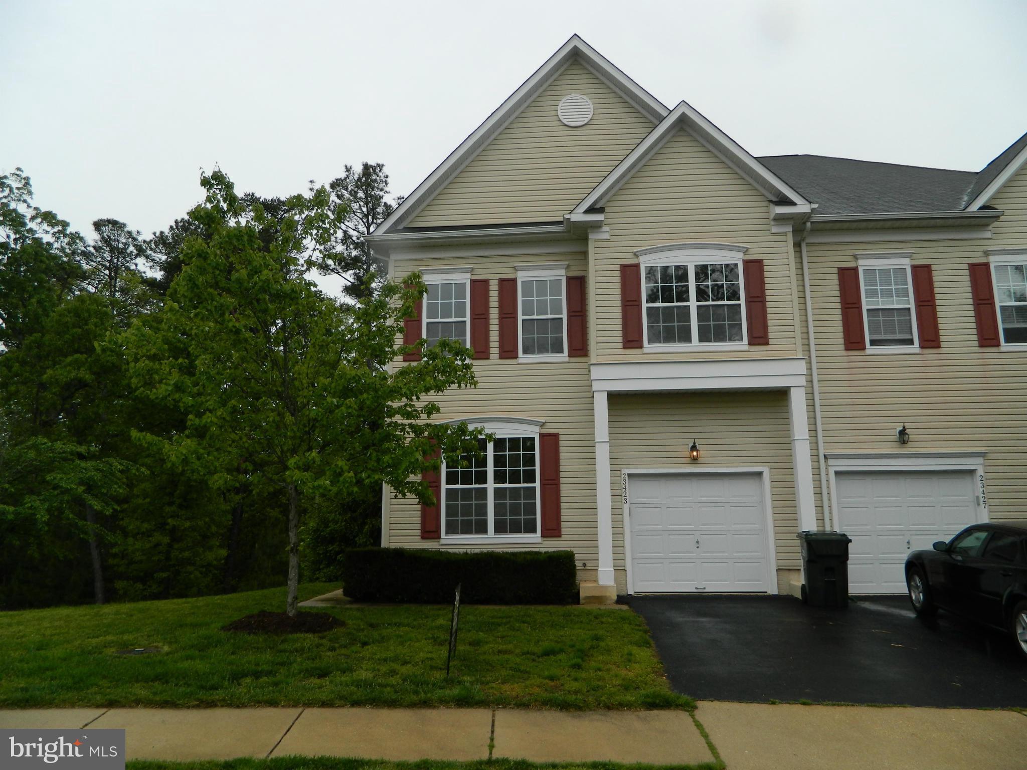 DAHLIA PARK OF WILDEWOOD - Residential Lease