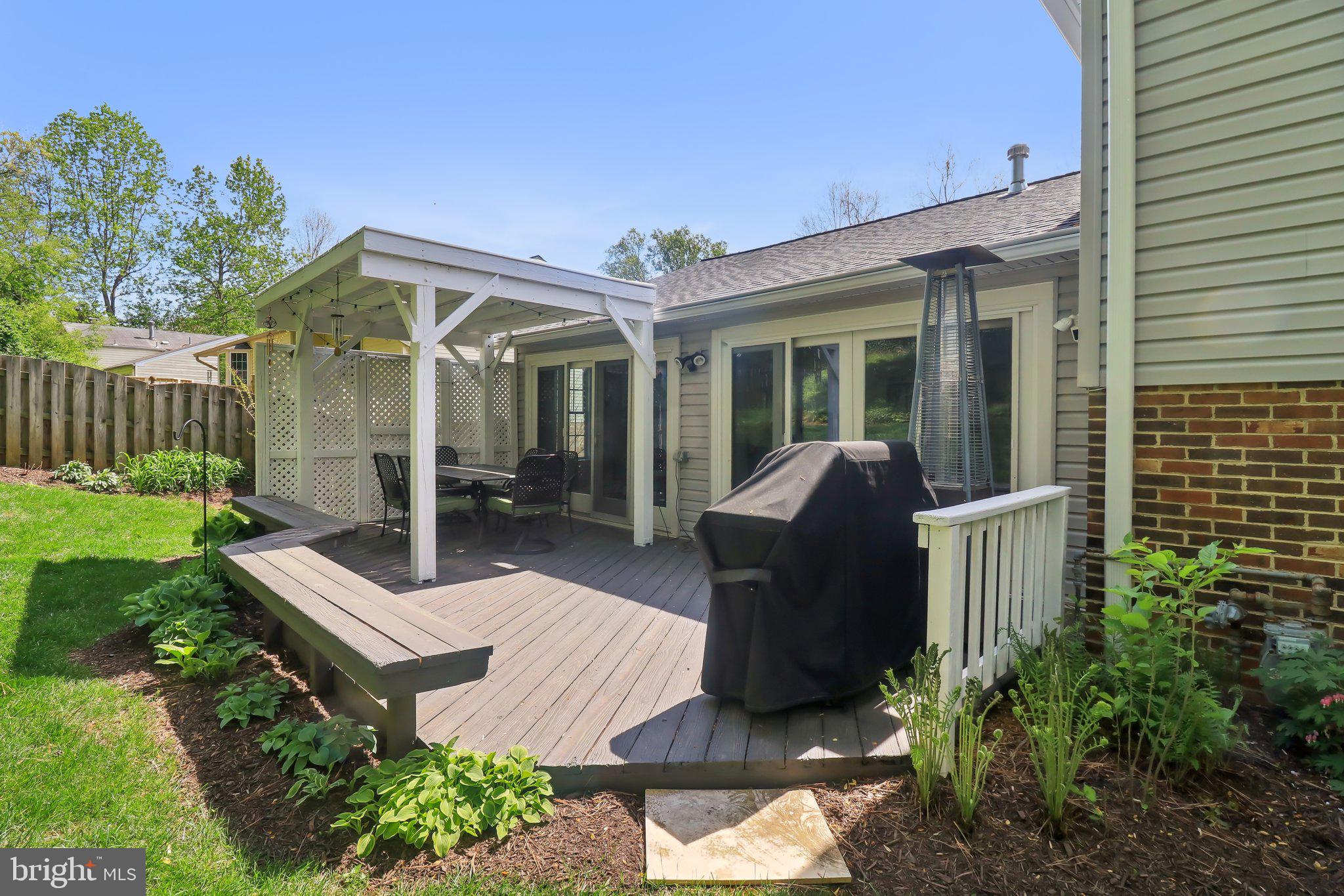 FOXSTONE - Residential