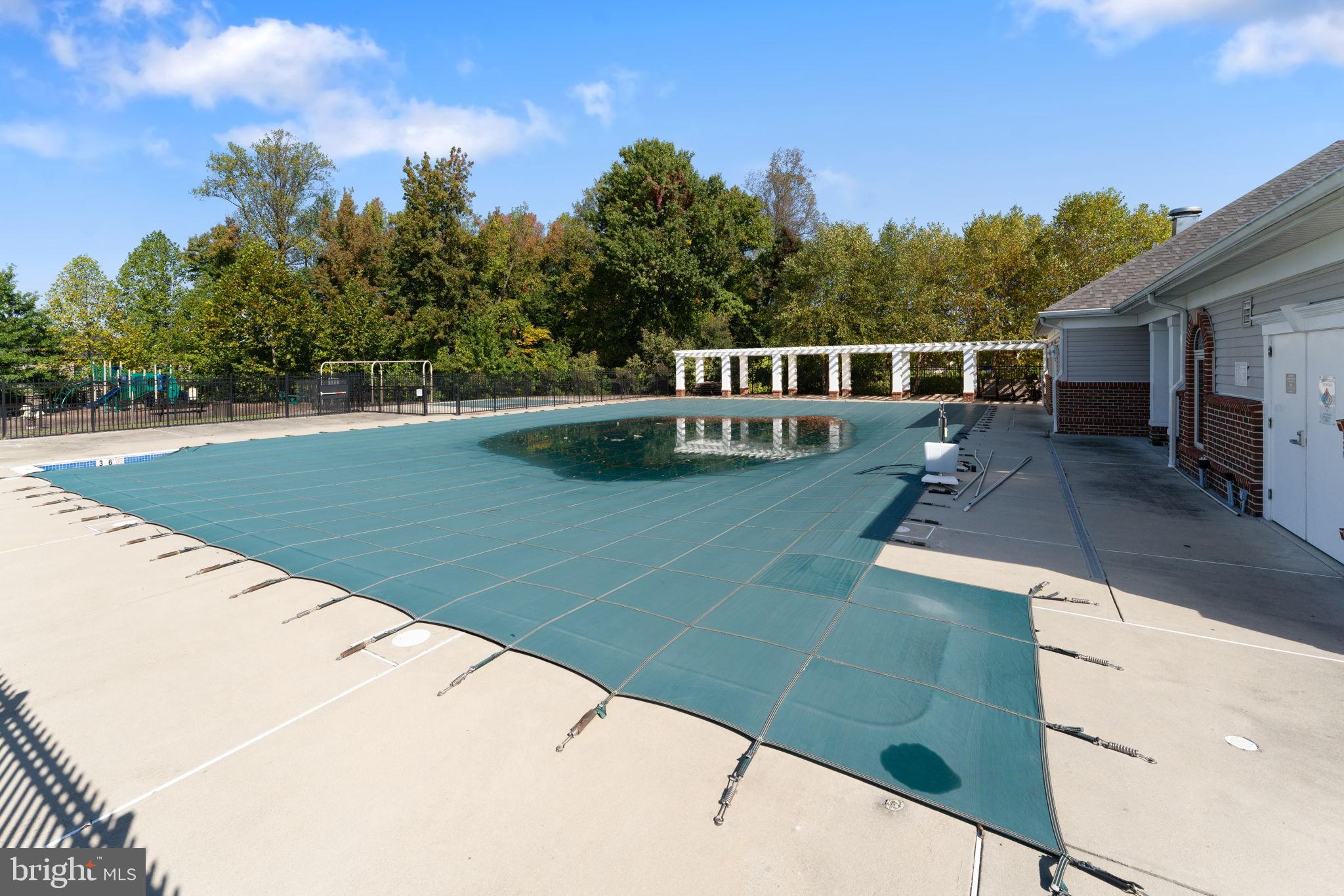 WOODMORE TOWNE CENTRE - Residential