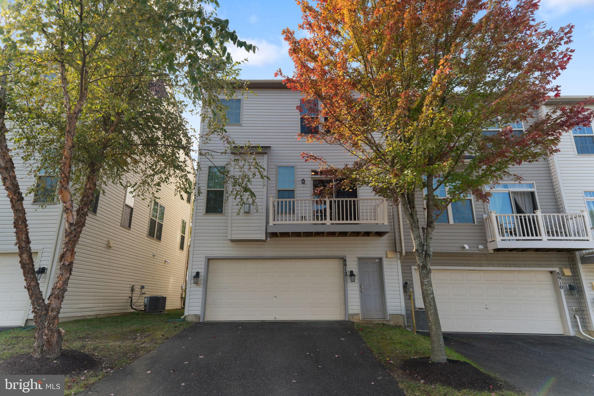 WOODMORE TOWNE CENTRE - Residential