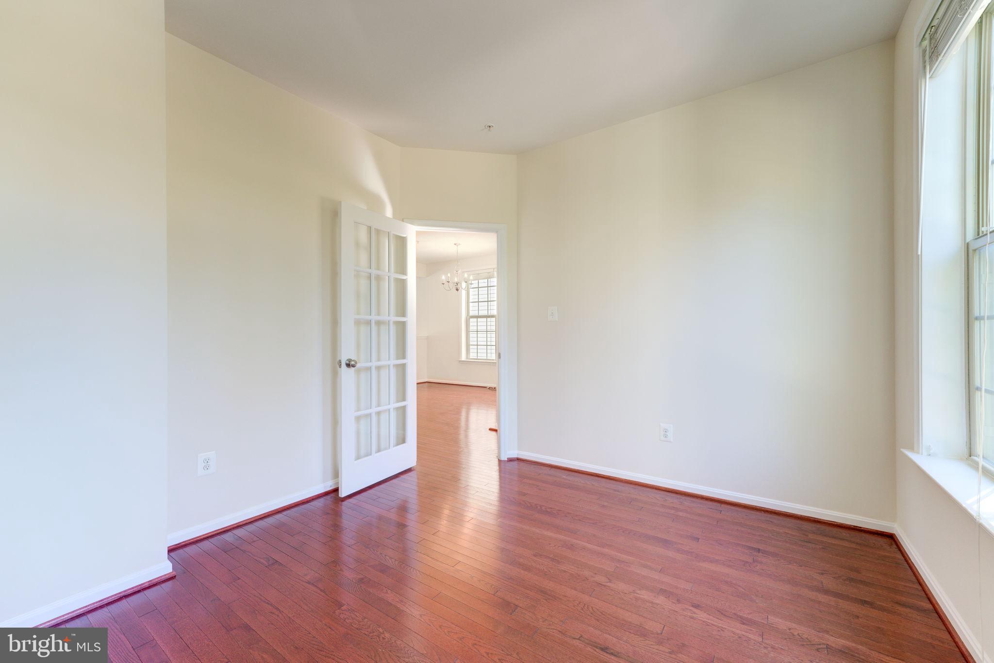 WOODMORE TOWNE CENTRE - Residential