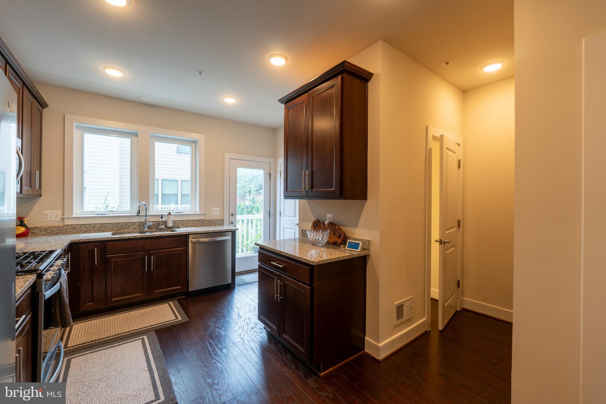 KING FARM IRVINGTON - Residential Lease