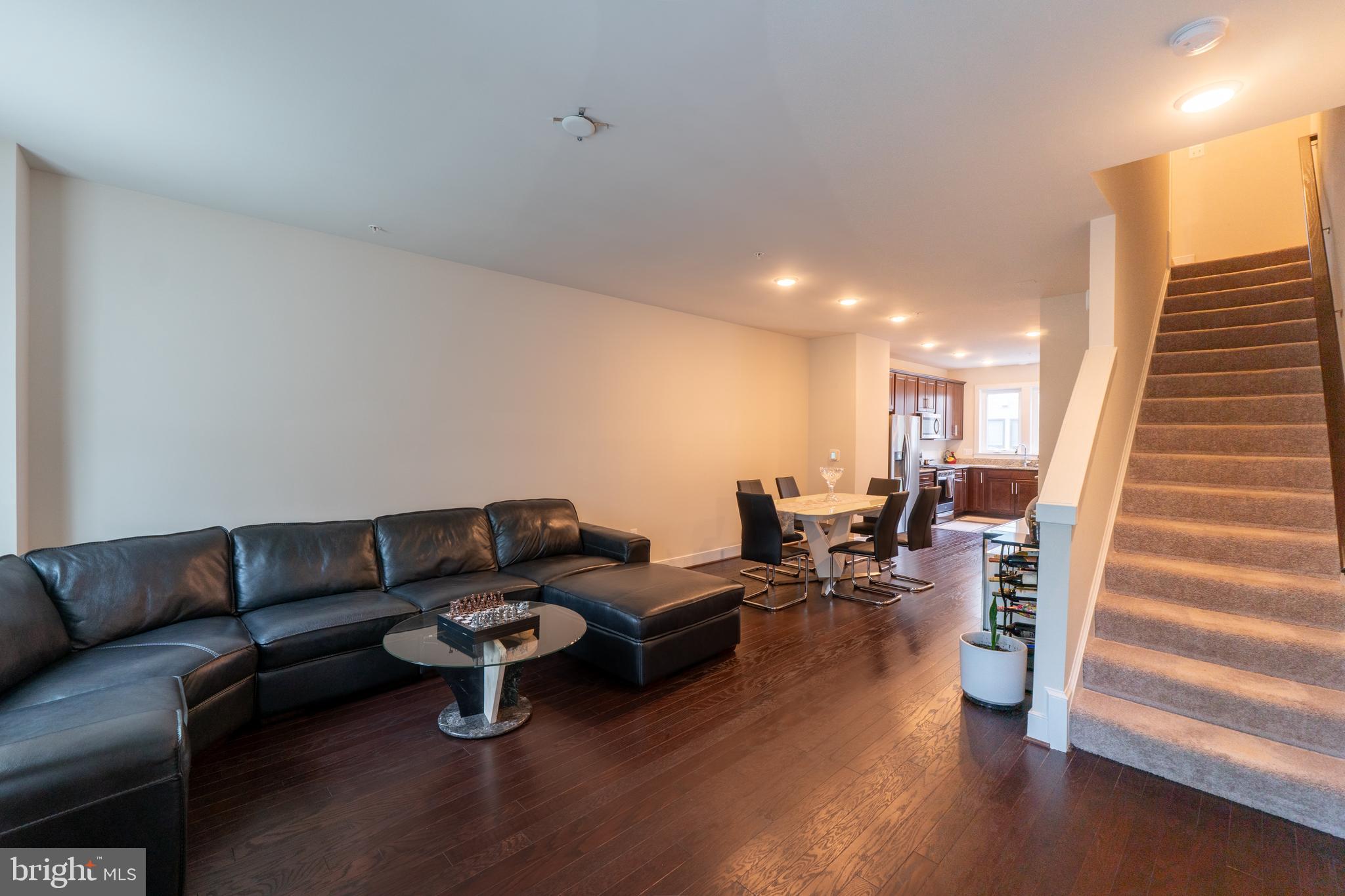 KING FARM IRVINGTON - Residential Lease