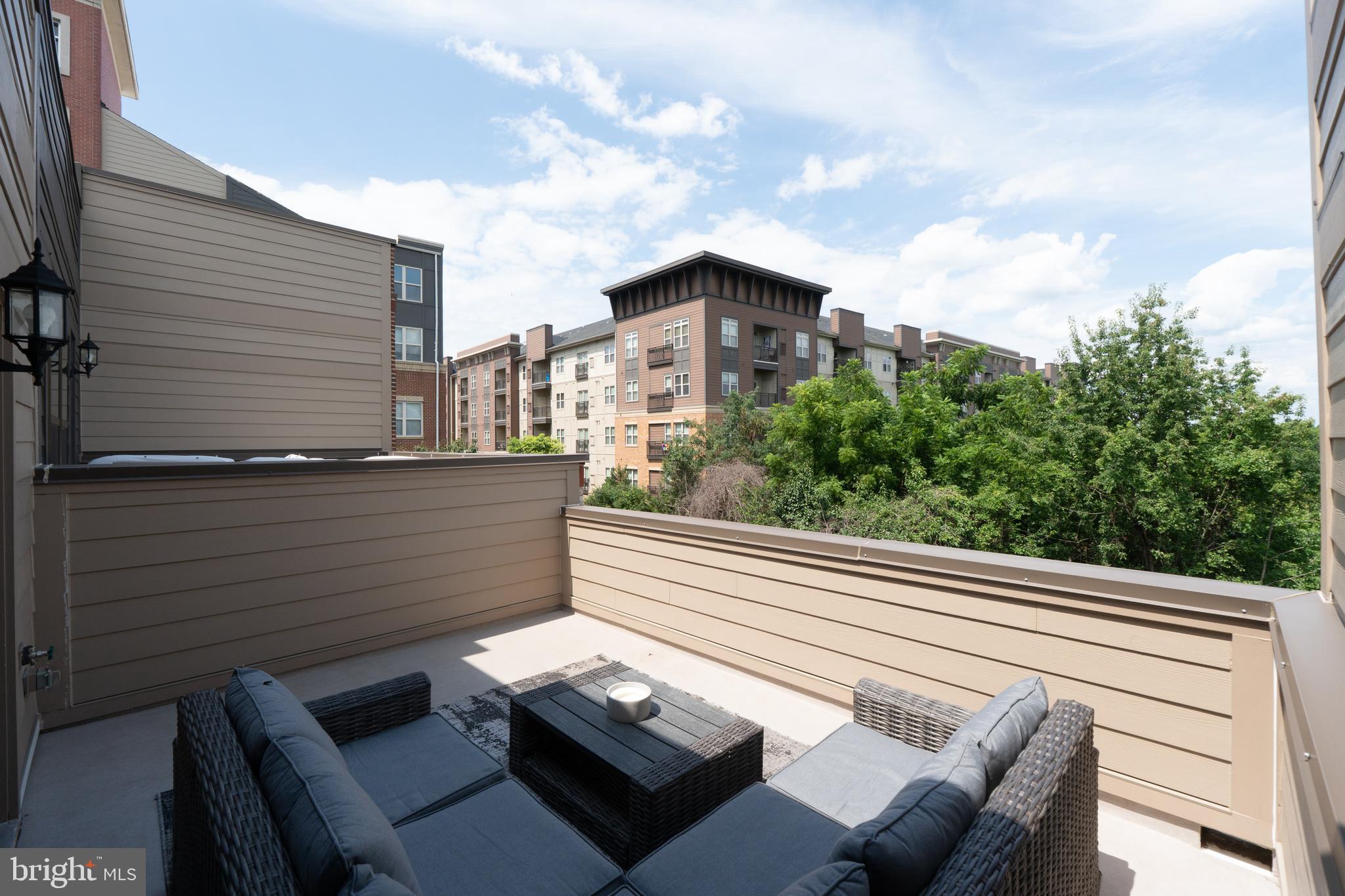 KING FARM IRVINGTON - Residential Lease