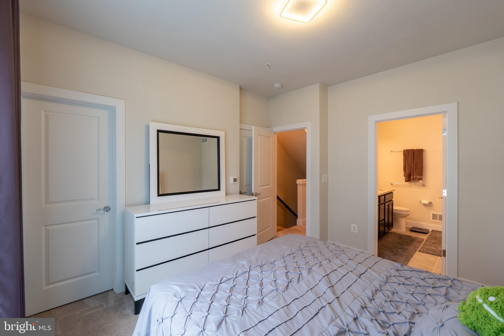 KING FARM IRVINGTON - Residential Lease