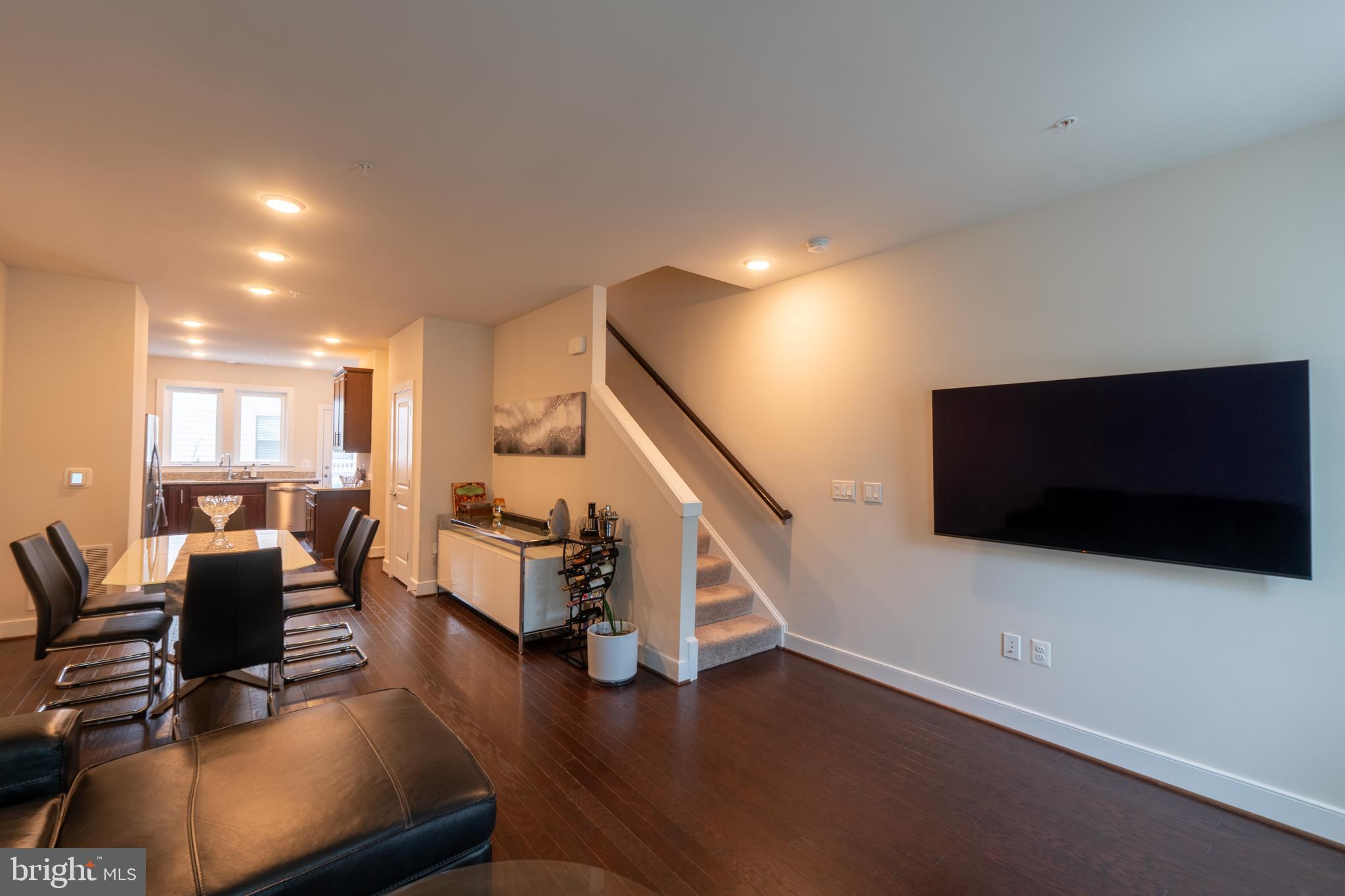 KING FARM IRVINGTON - Residential Lease