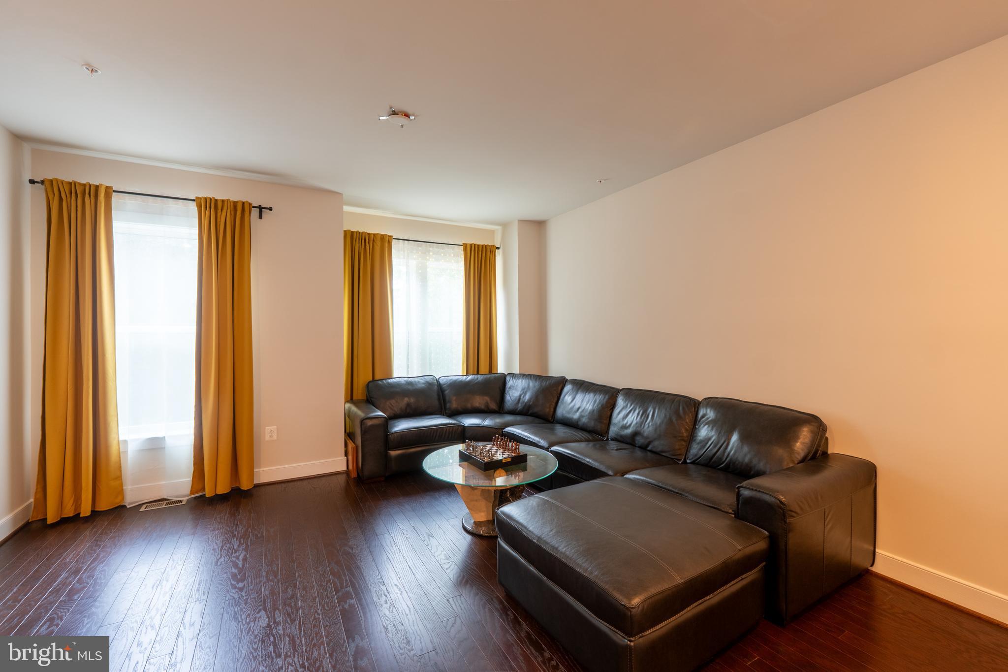 KING FARM IRVINGTON - Residential Lease