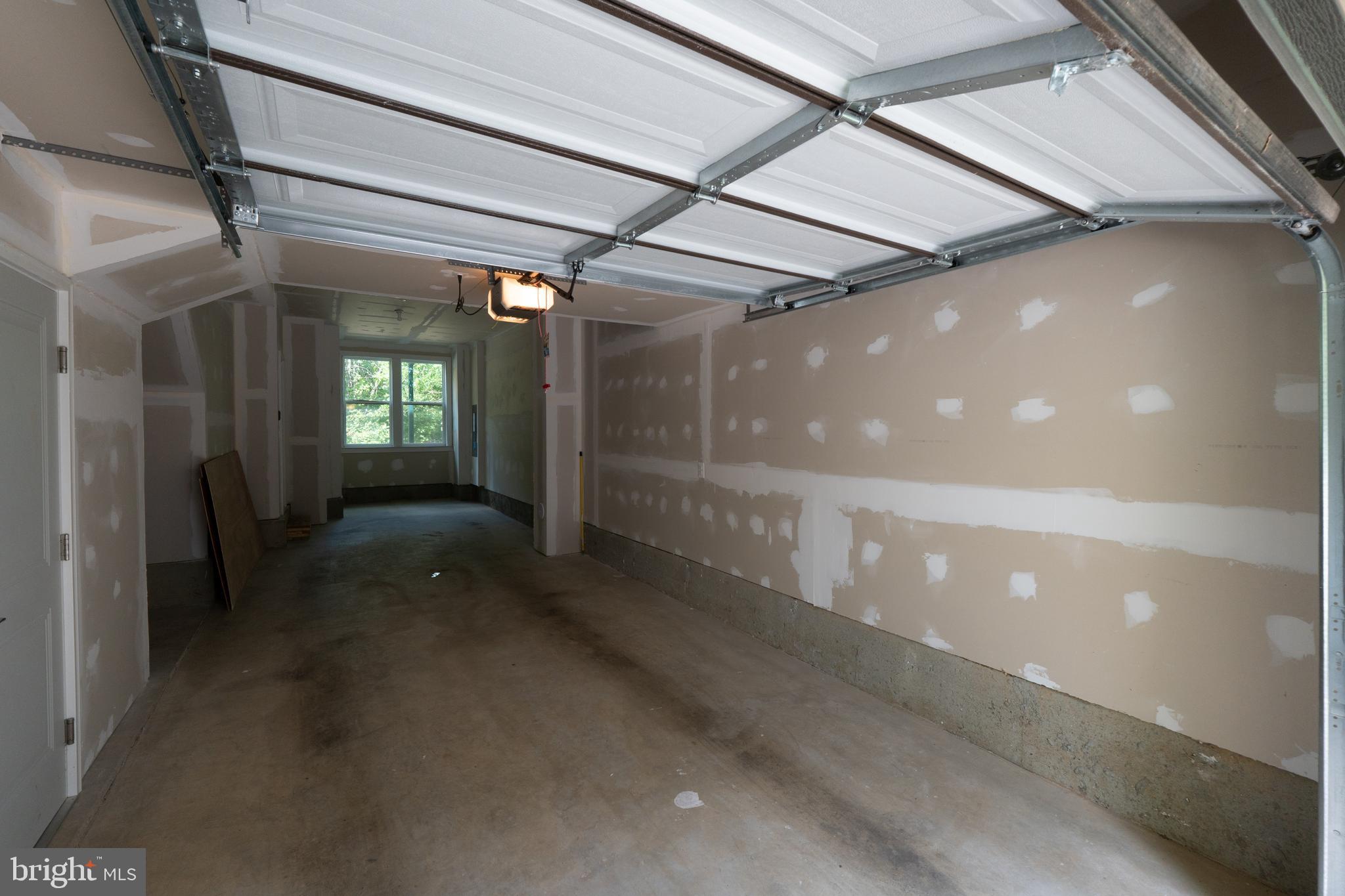 KING FARM IRVINGTON - Residential Lease