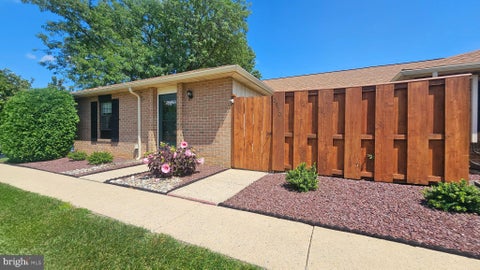 Condo For Sale - 2870 Springhaven Place<br/> MACUNGIE, PA 18062