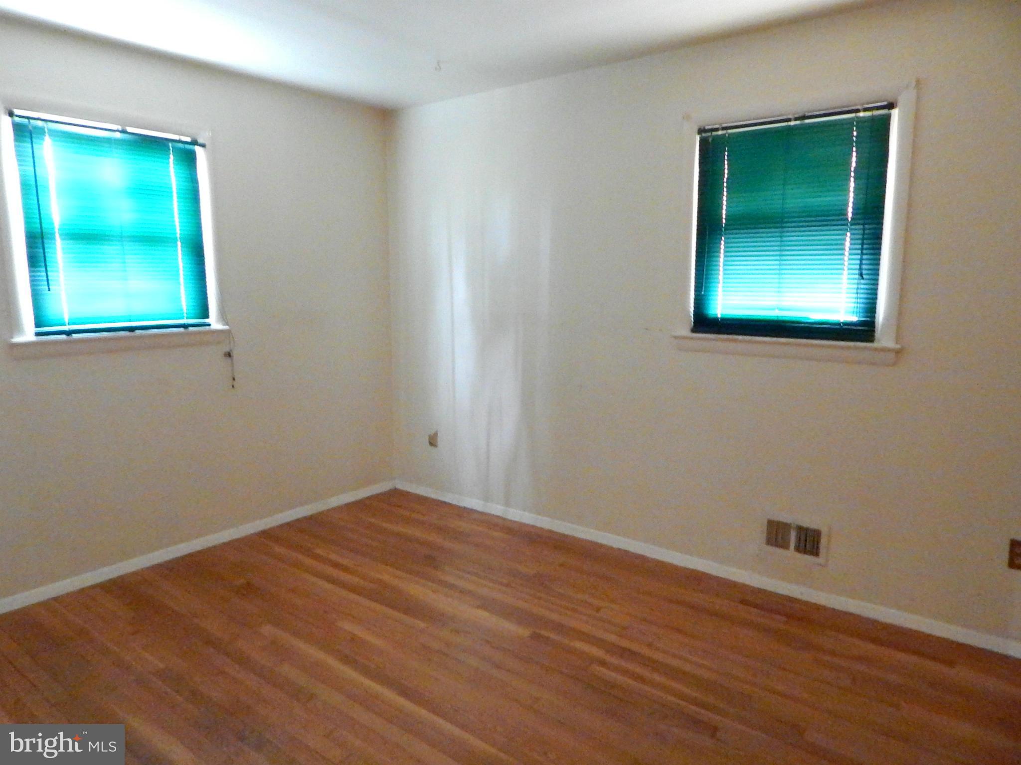 RITCHIE MANOR - Residential