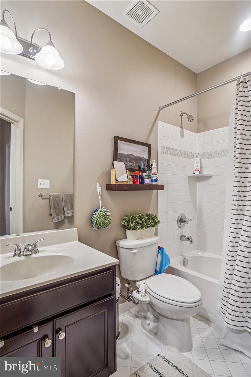 CABIN BRANCH - Residential