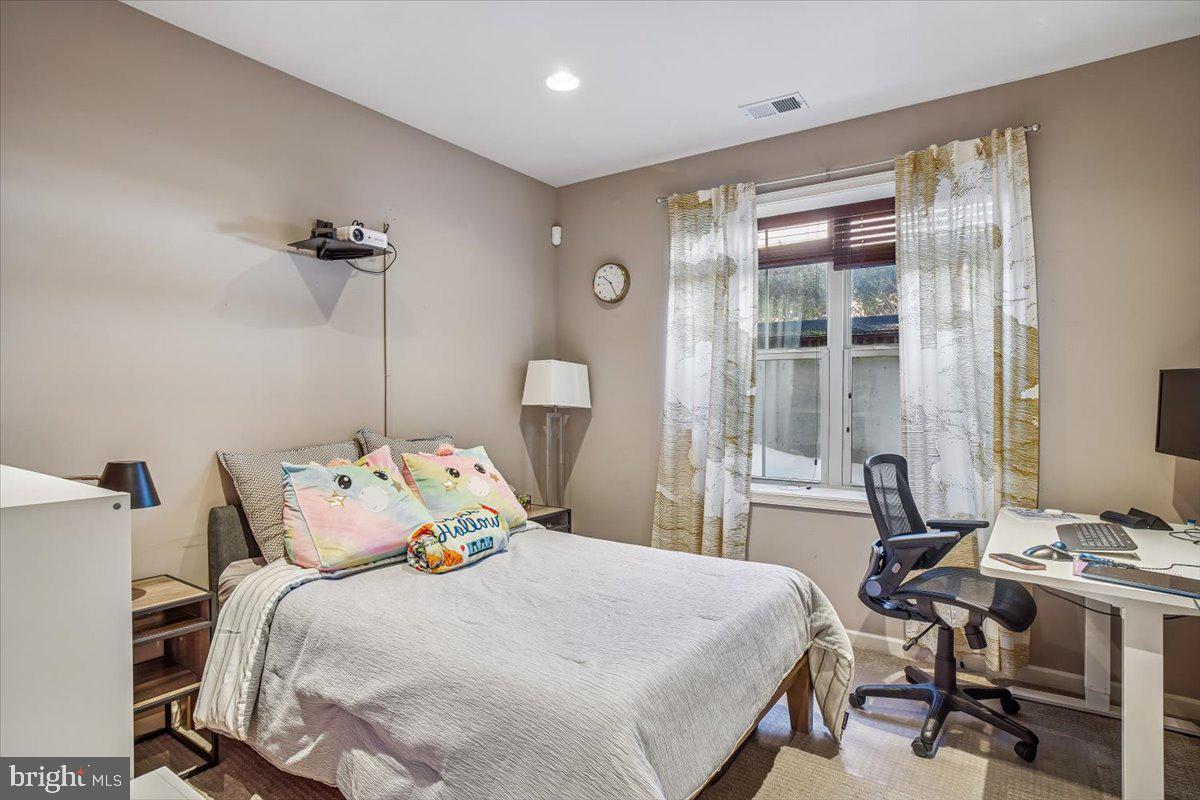 CABIN BRANCH - Residential