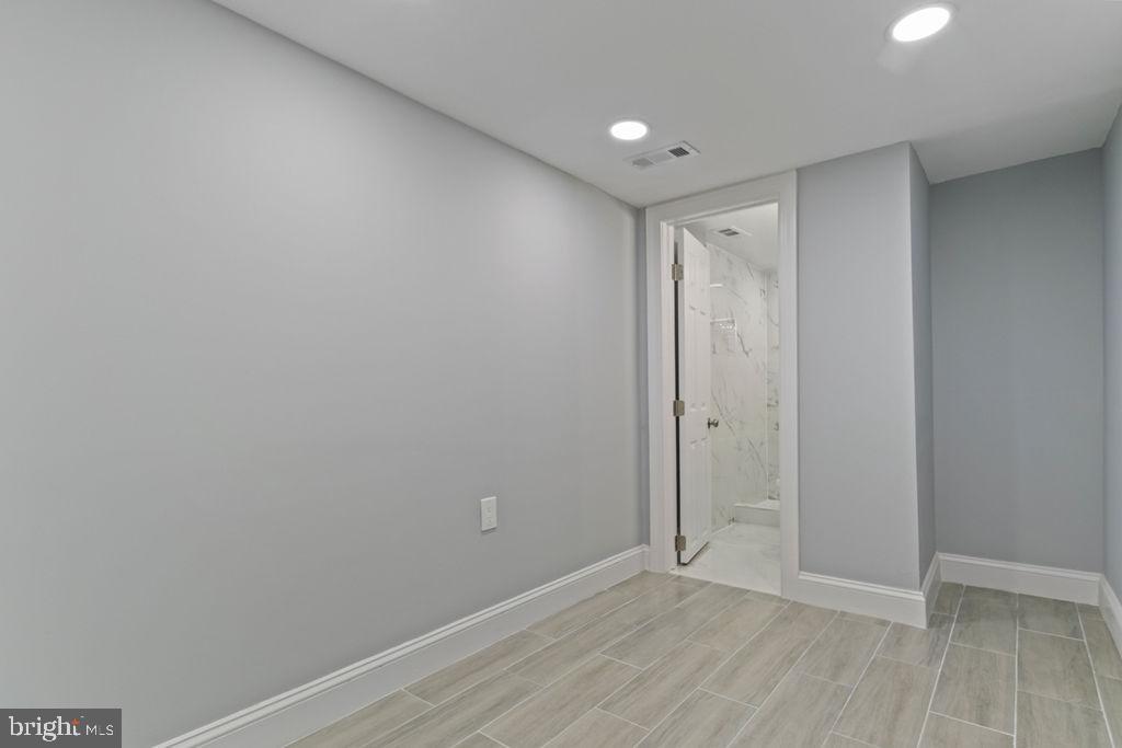 ALLENDALE - Residential