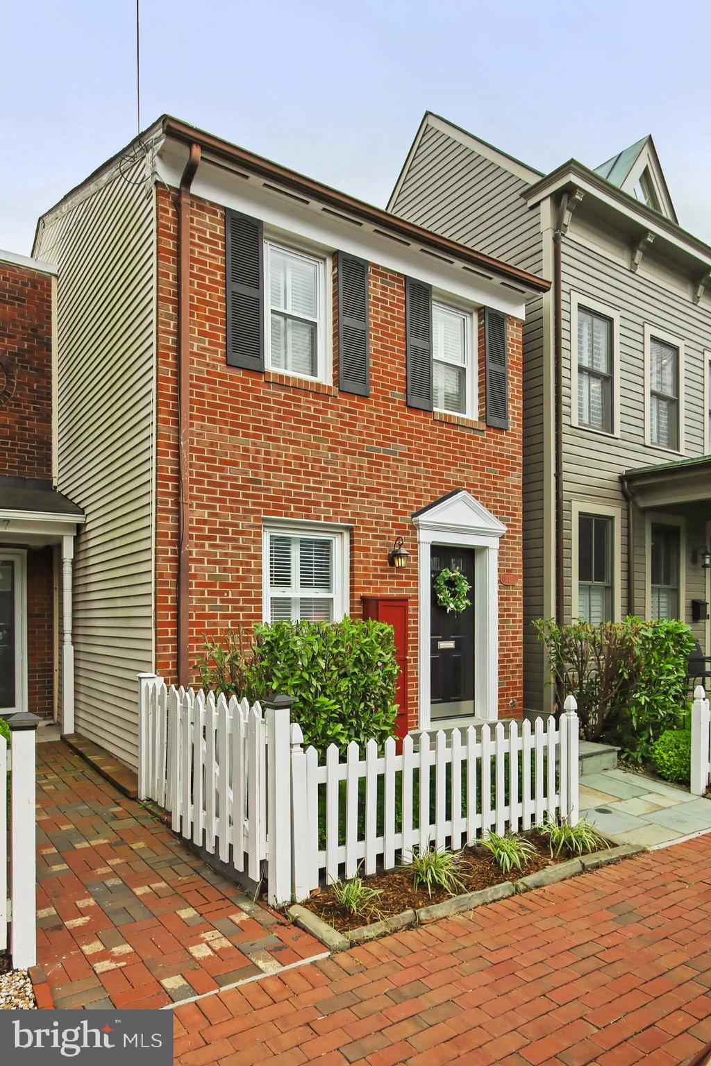 PARKER GRAY - Residential