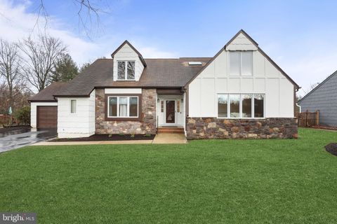 39 LAUREL WOOD LAWRENCEVILLE NJ 08648